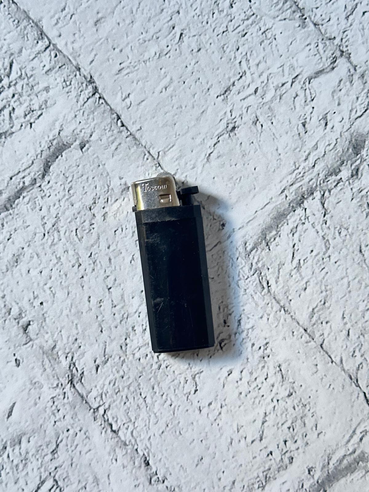 Siyah Kısa Taşlı Çakmak