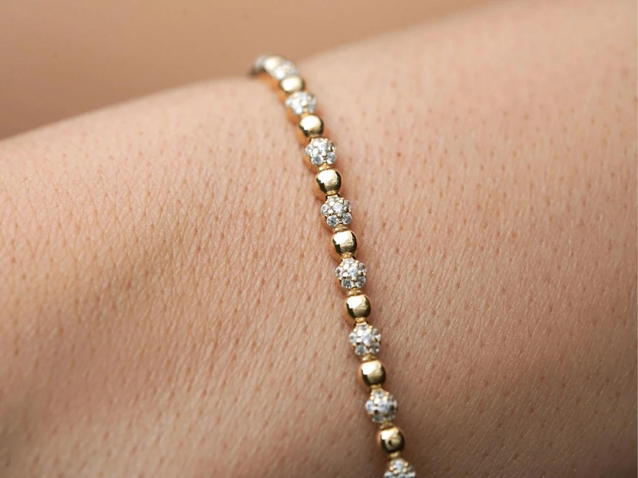 14 Ayar Altın Taşlı Top Bileklik