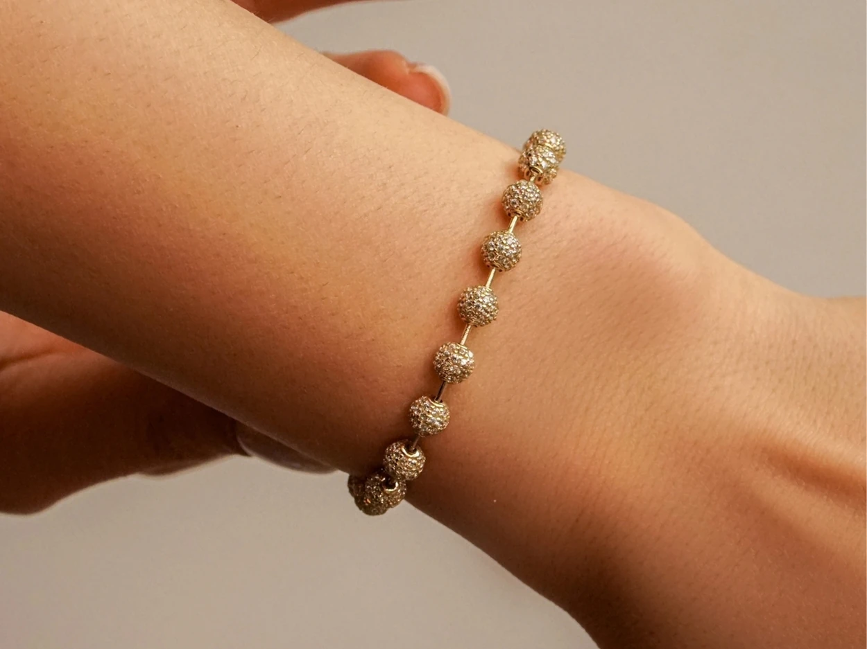 14 Ayar Altın Taşlı Top Bileklik