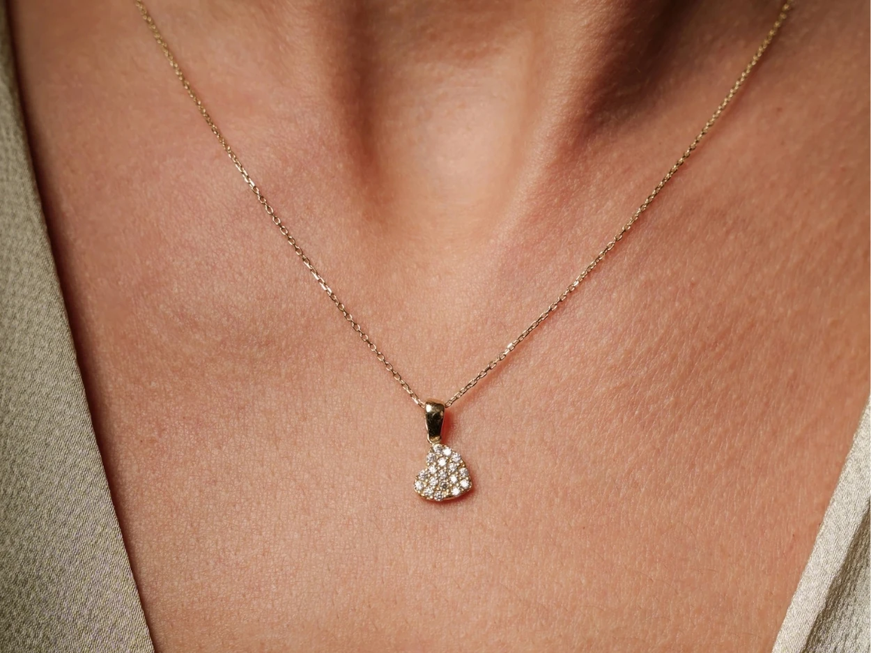 14 Ayar Altın Taşlı Kalp Kolye