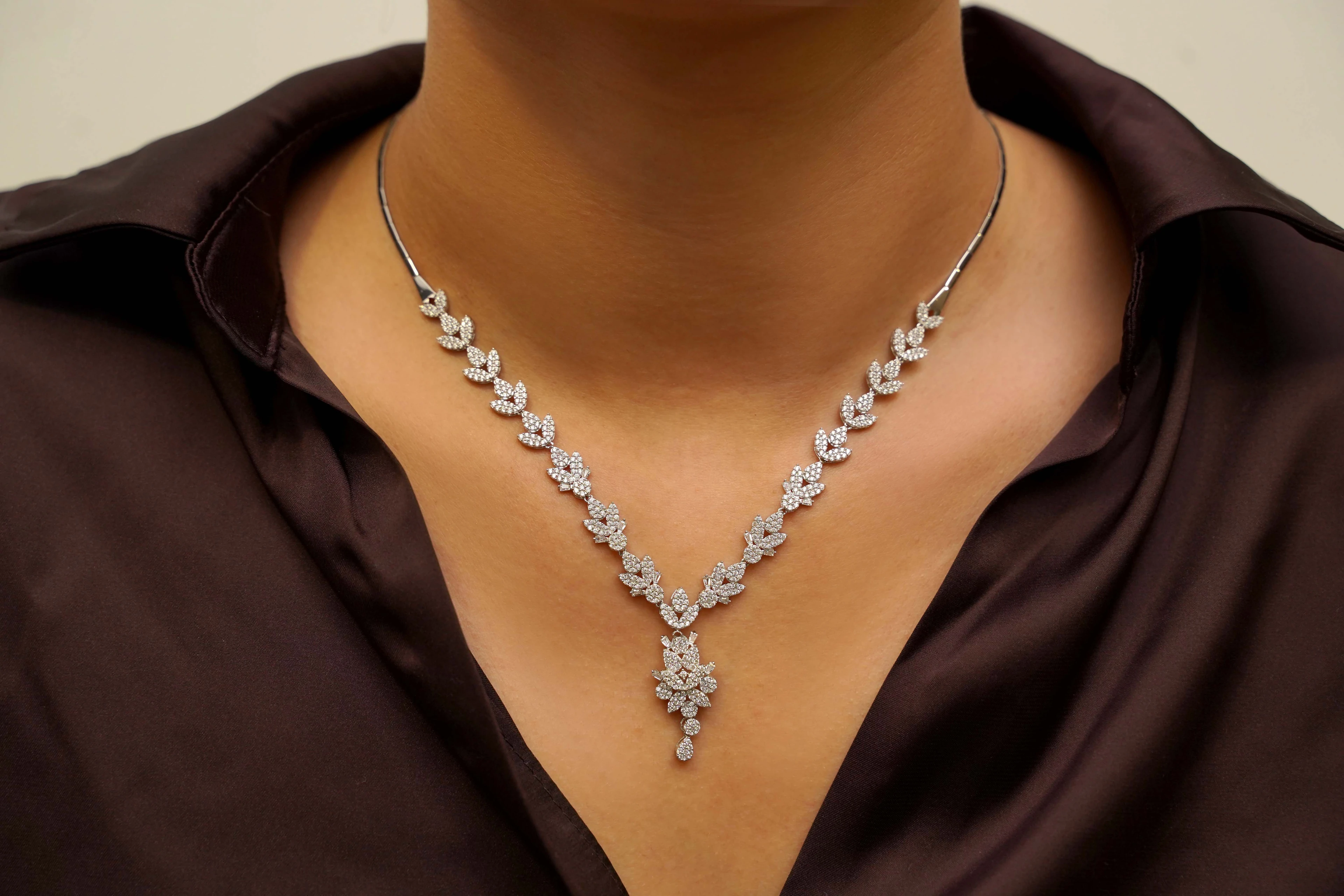 14 Ayar Altın Taşlı Gerdanlık