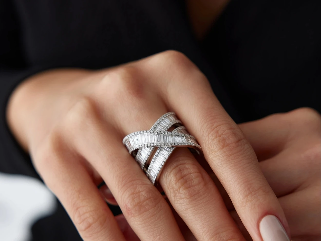 3,66 Karat Baget Pırlanta Yüzük