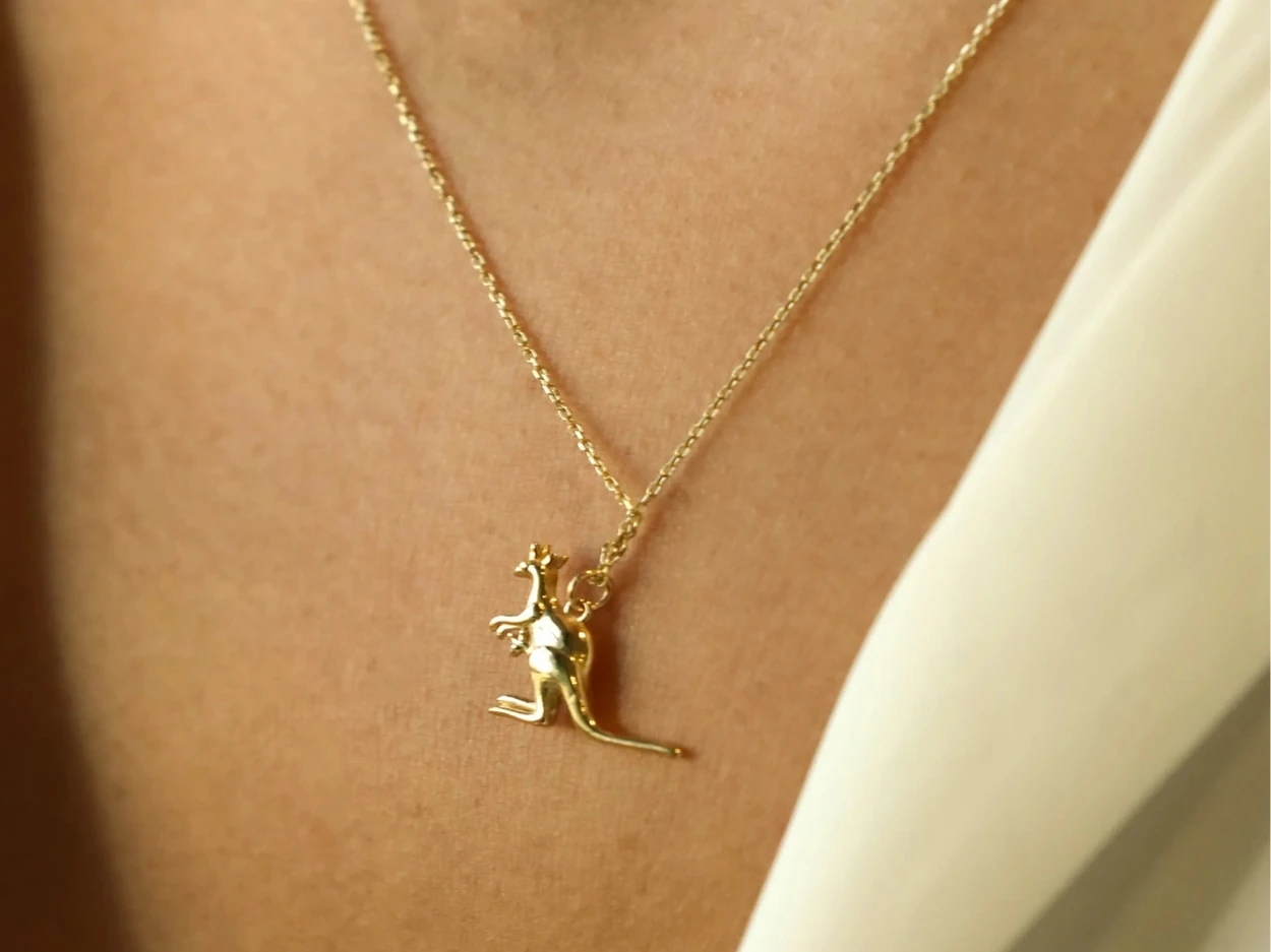 14 Ayar Altın Kanguru Kolye