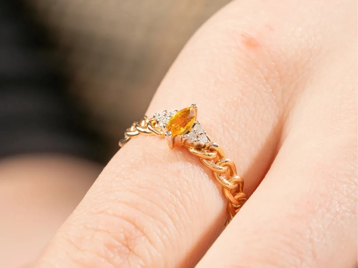 0,28 Karat Pırlanta Sitrin Taşlı Yüzük