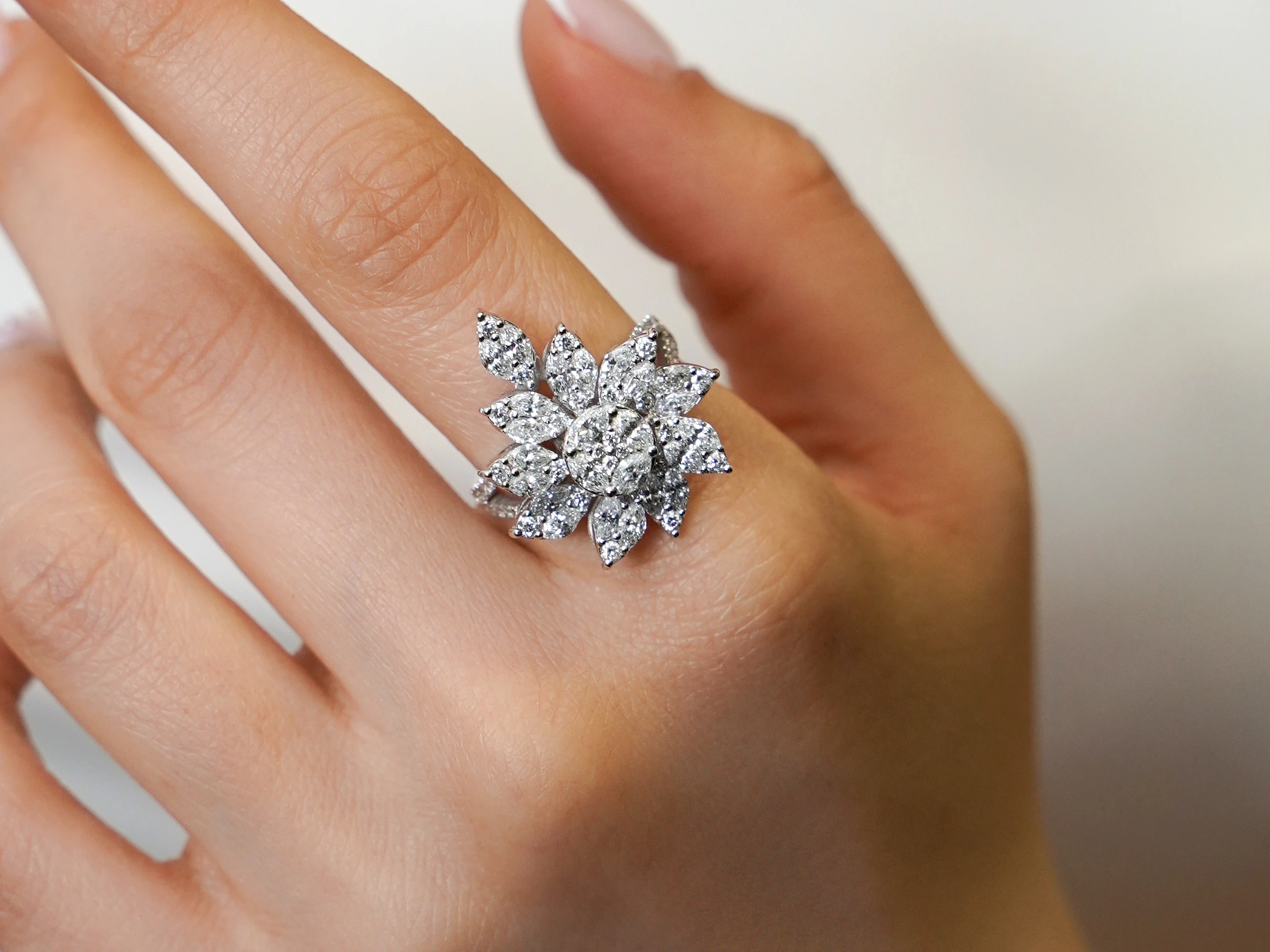 2,04 Karat Tasarım Pırlanta Yüzük