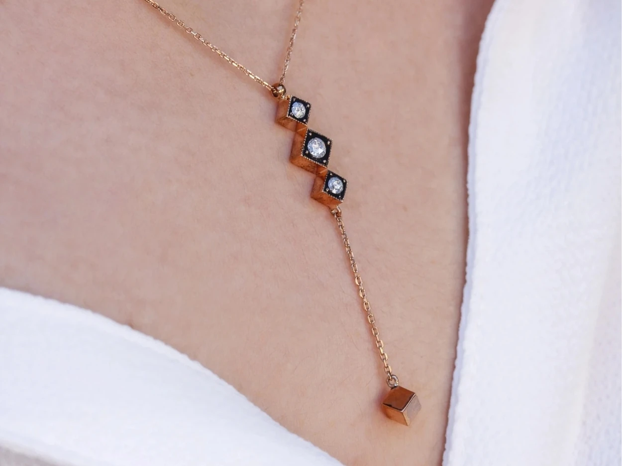 0,11 Karat Elmas Altın Kolye