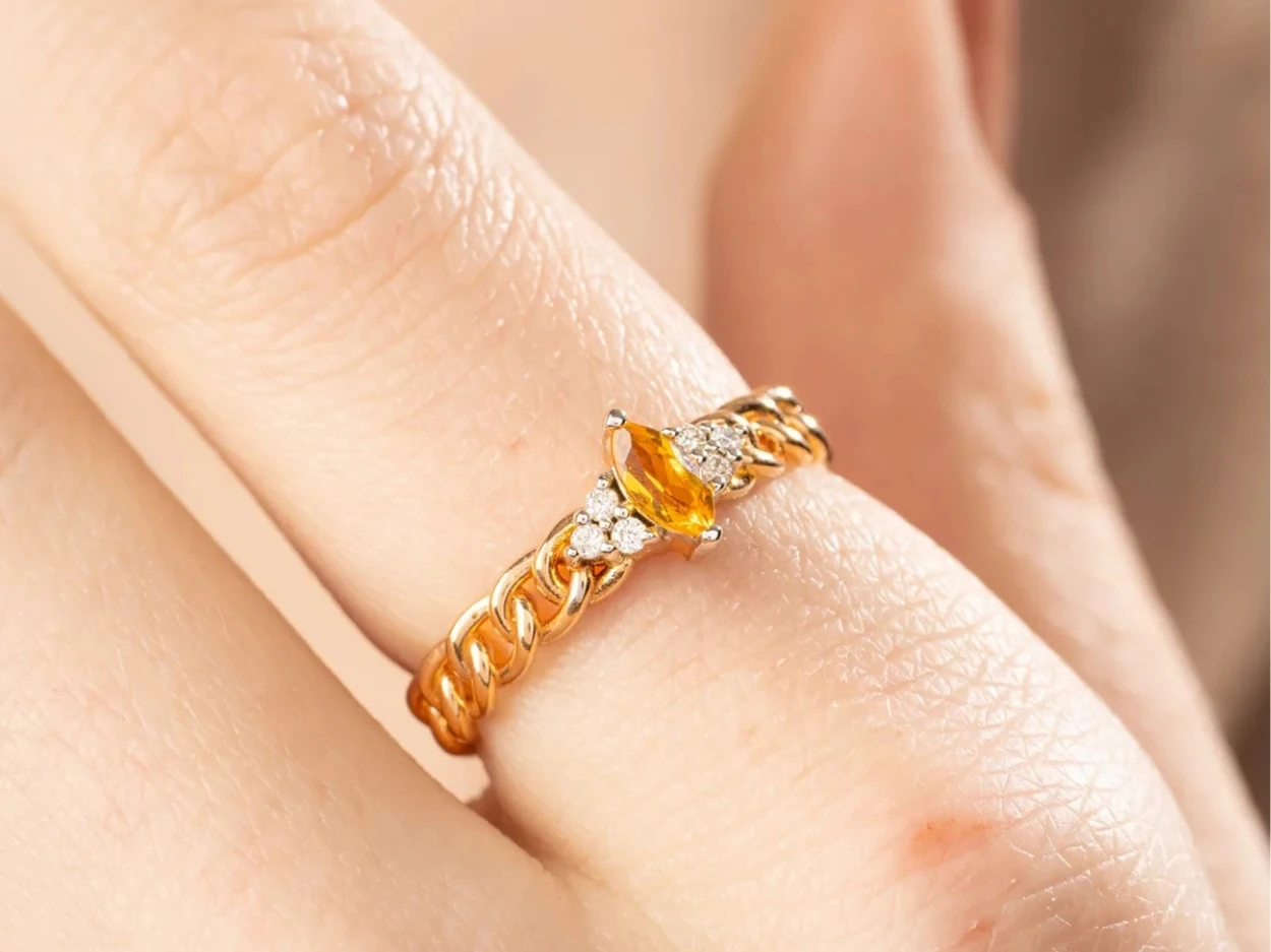 0,28 Karat Pırlanta Sitrin Taşlı Yüzük