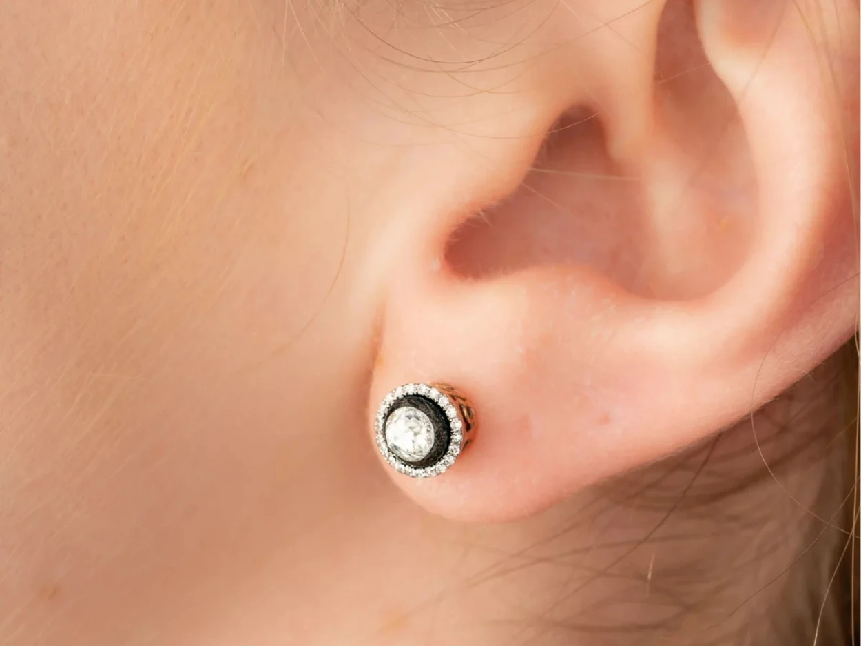 0,37 Karat Pırlantalı Elmas Tektaş Küpe