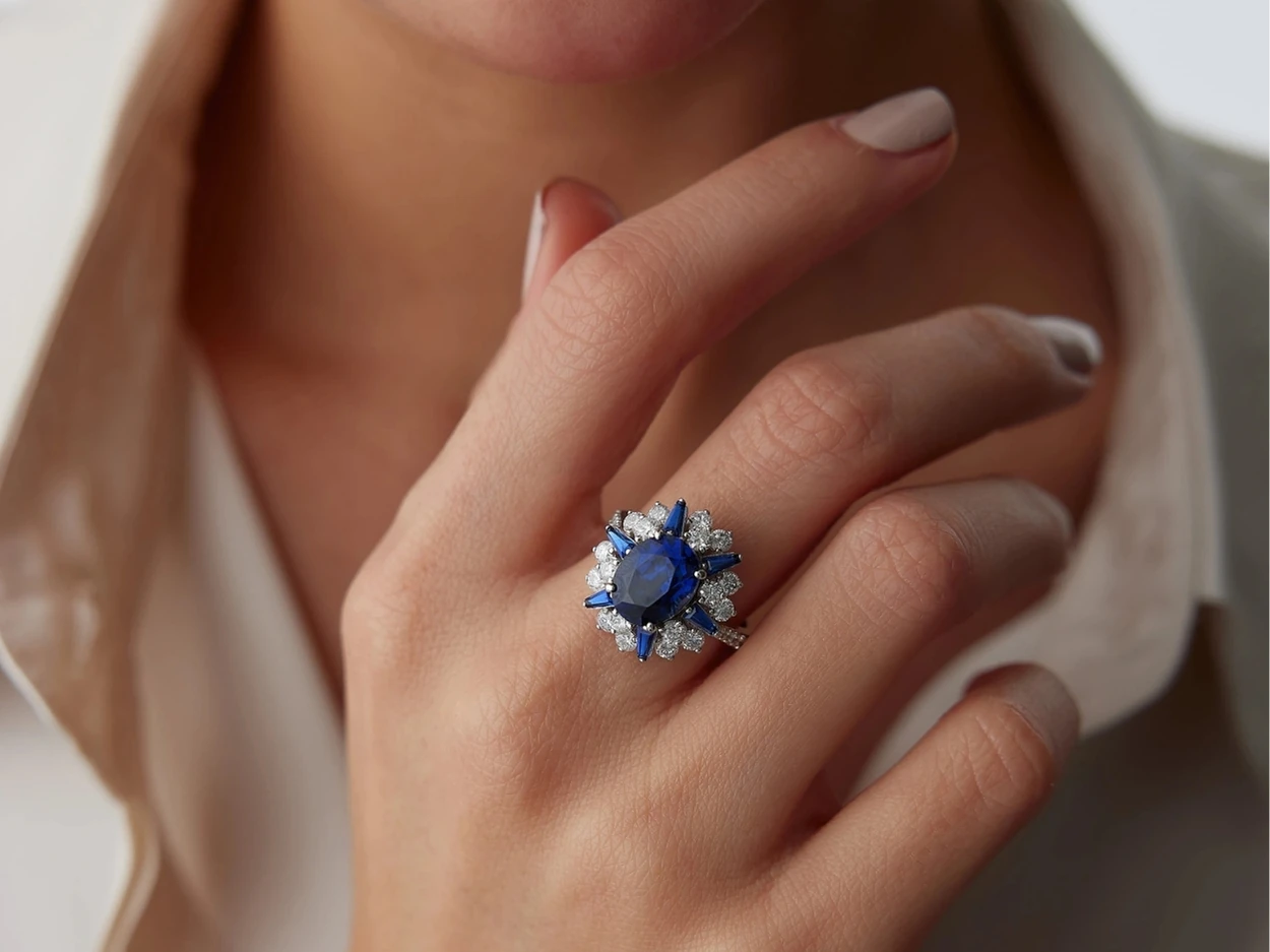 6,09 Karat Safir Pırlanta Yüzük