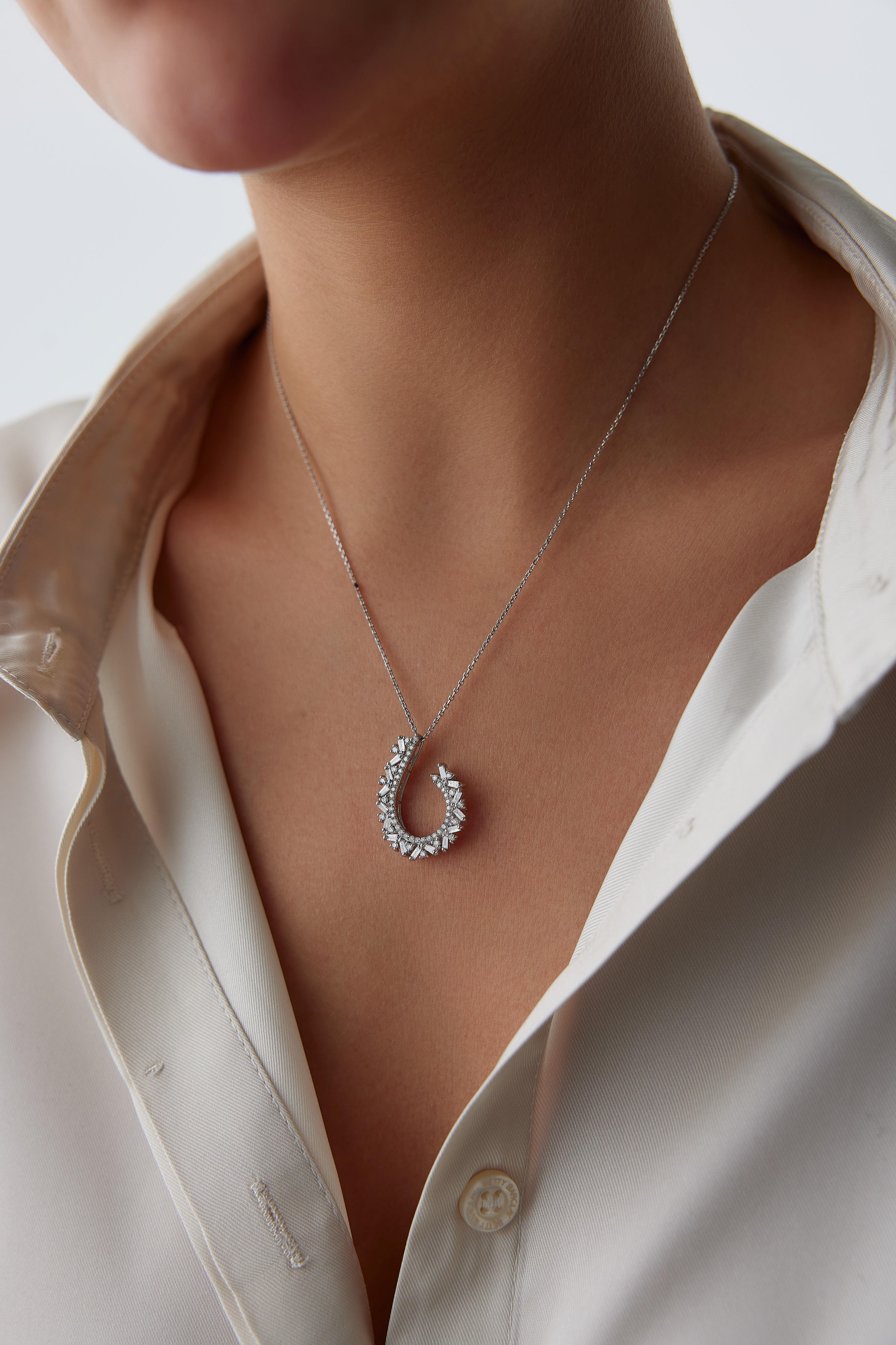 0,60 Karat Baget Pırlanta Kolye