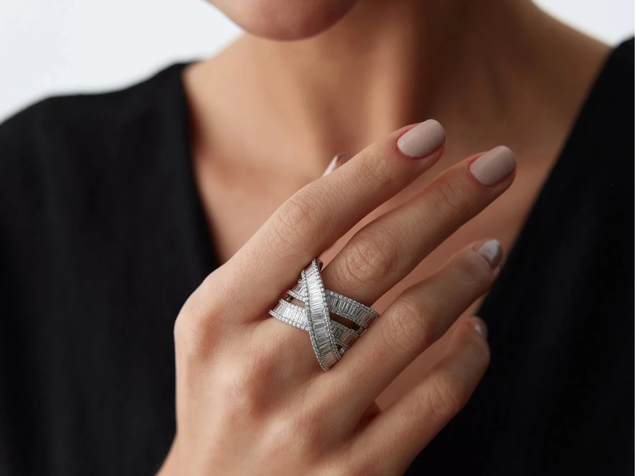 3,66 Karat Baget Pırlanta Yüzük