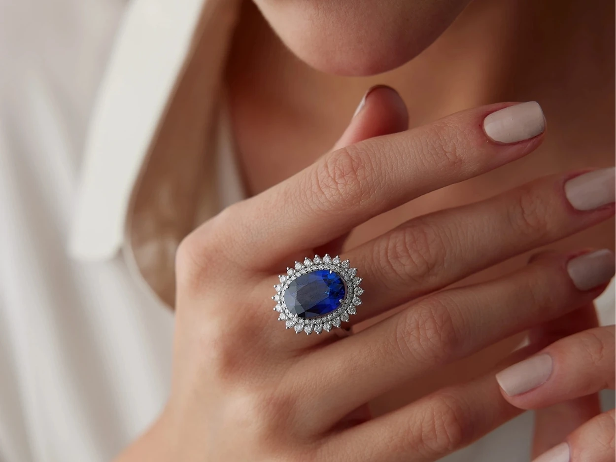 8,60 Karat Pırlanta Colorful Yüzük