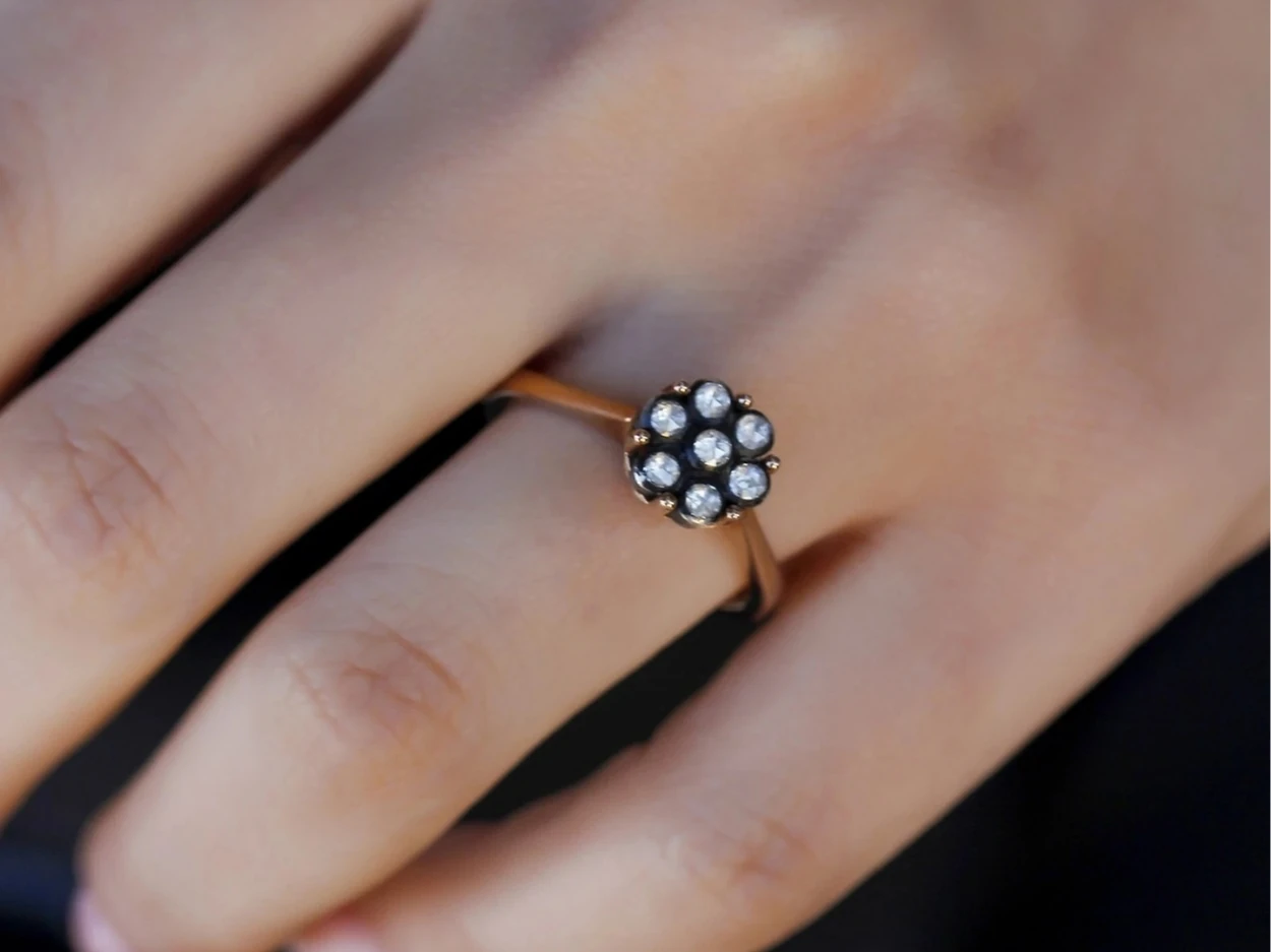 0,18 Karat Altın Elmas Yüzük