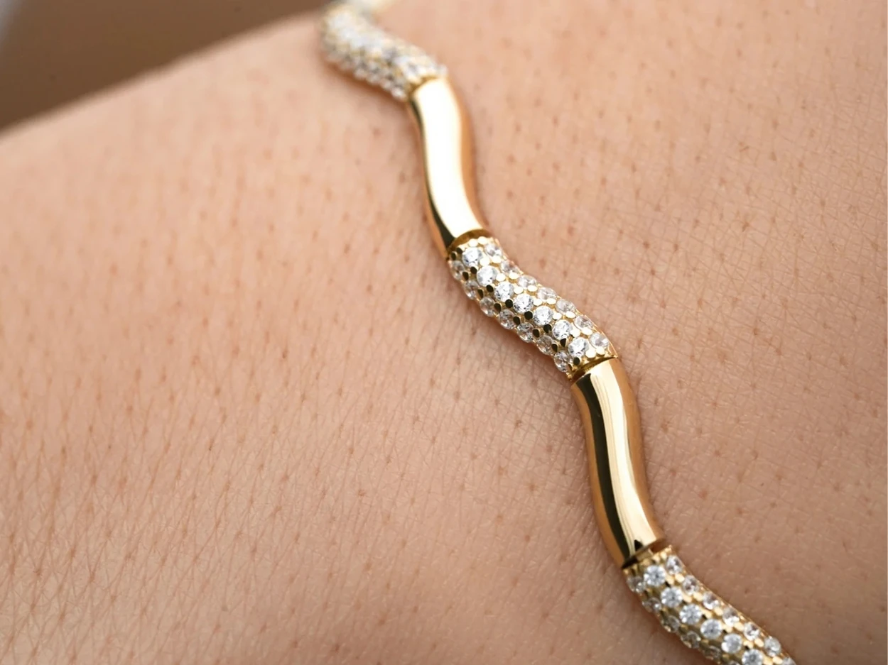 14 Ayar Altın Taşlı Zikzak Bileklik