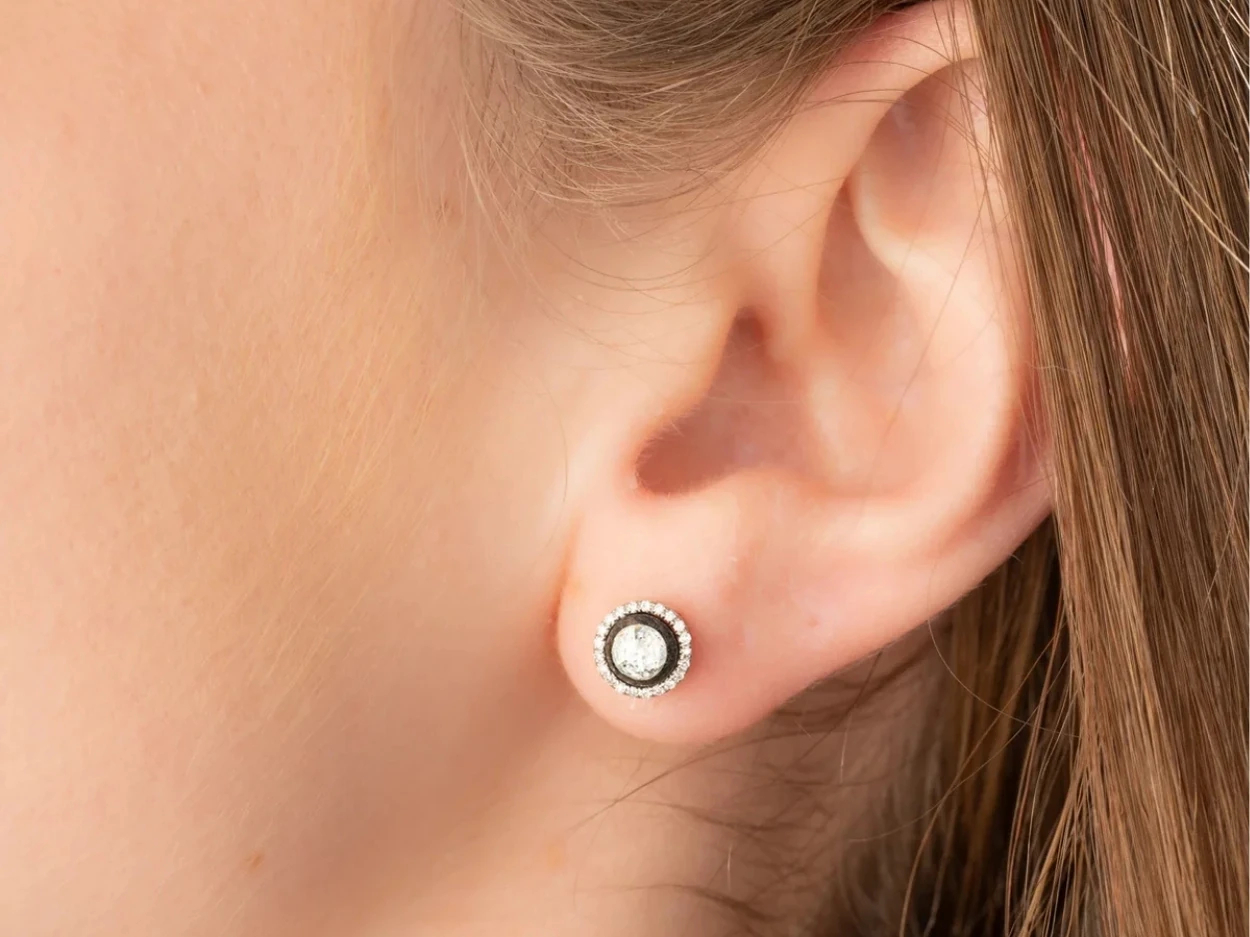 0,37 Karat Pırlantalı Elmas Tektaş Küpe