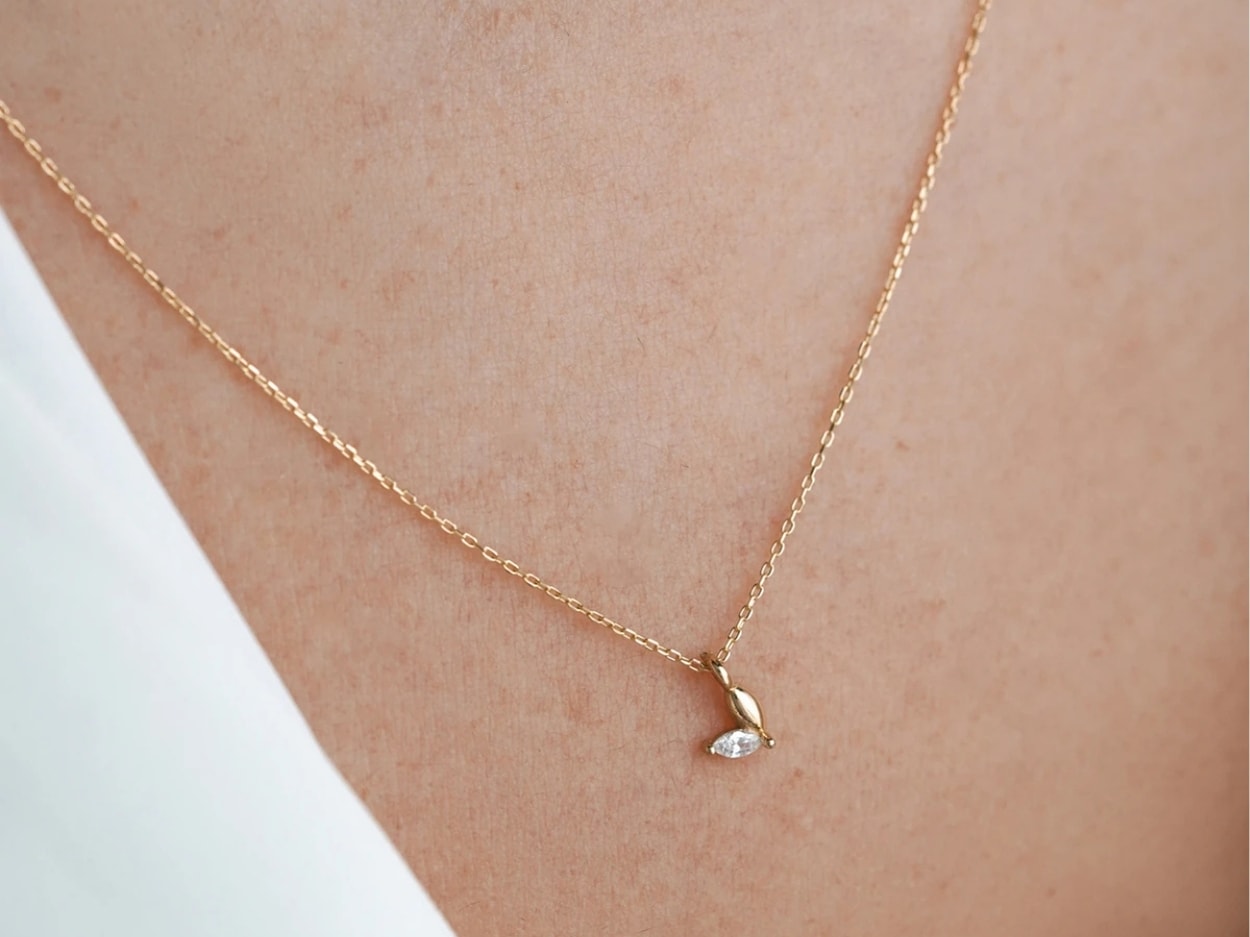 14 Ayar Altın Minimal Taşlı Kolye