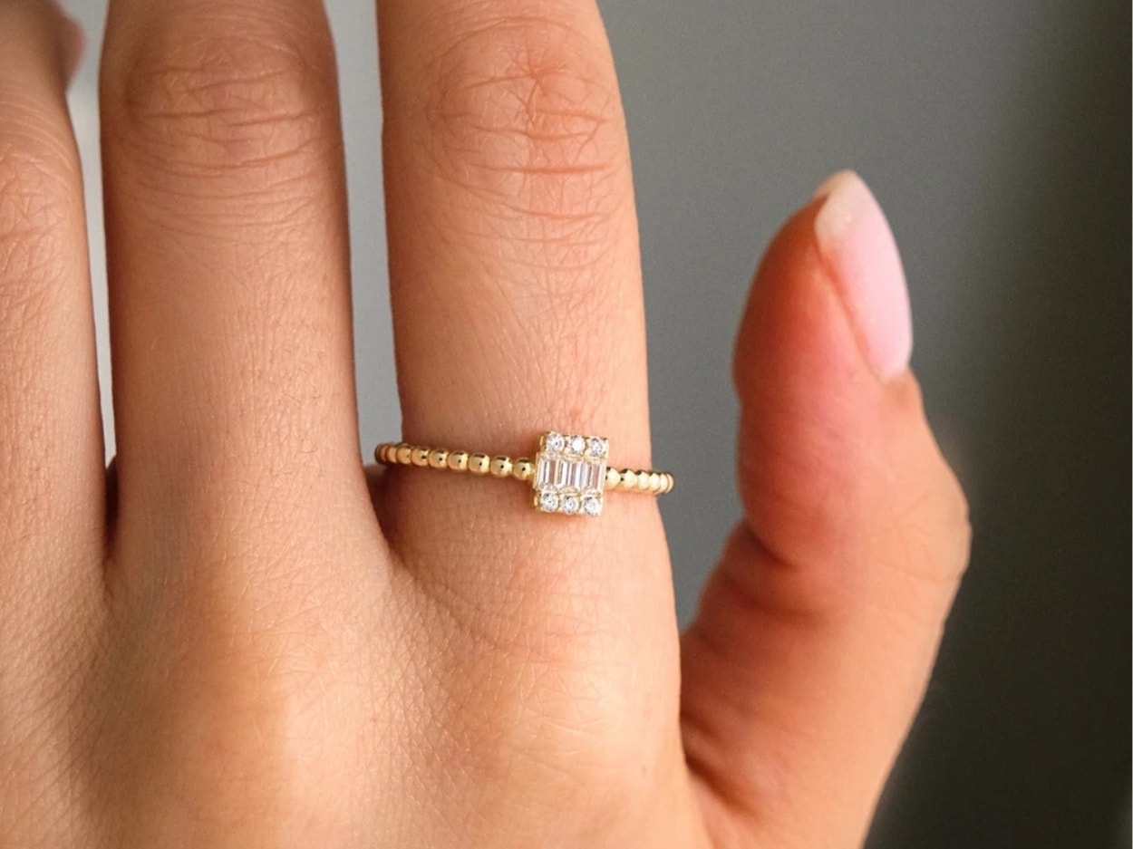 14 Ayar Altın Toplu Baget Yüzük