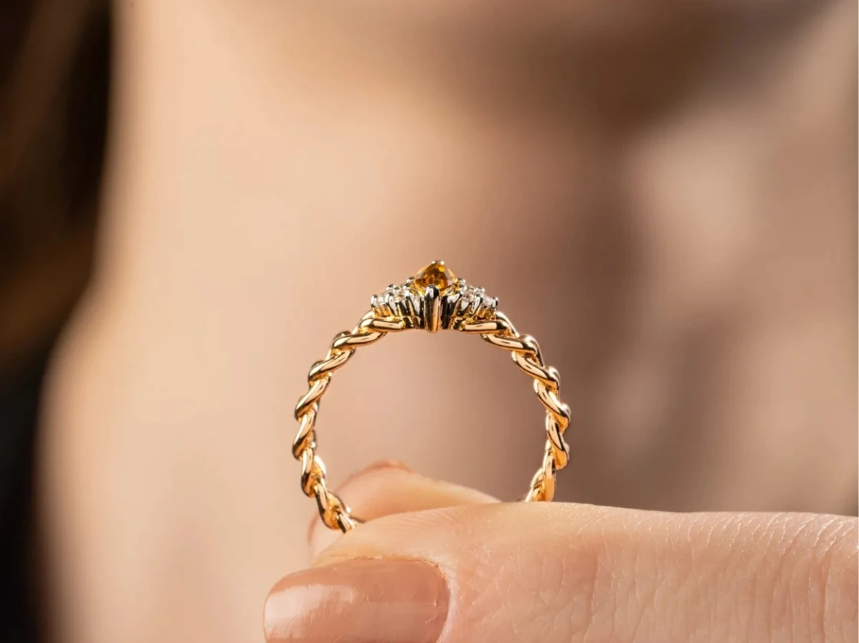 0,28 Karat Pırlanta Sitrin Taşlı Yüzük