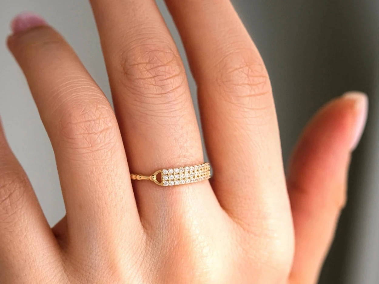 14 Ayar Altın Taşlı Yüzük