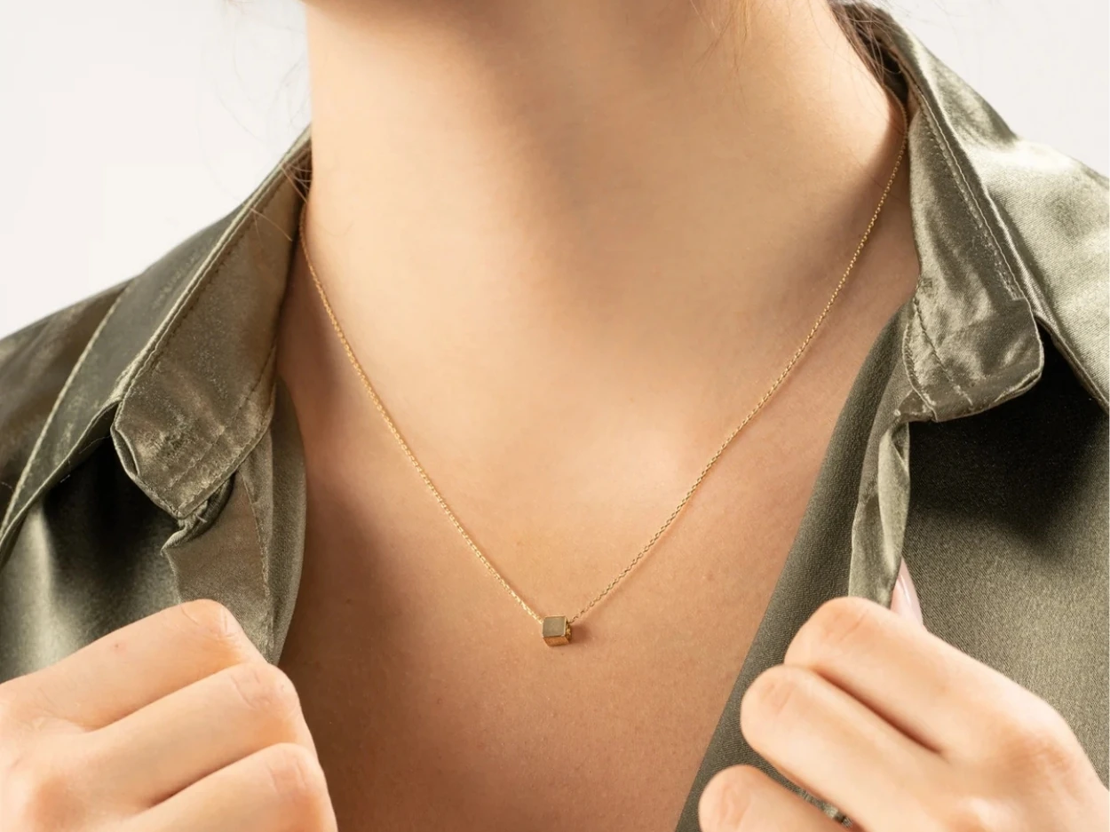 14 Ayar Altın Küp Kolye