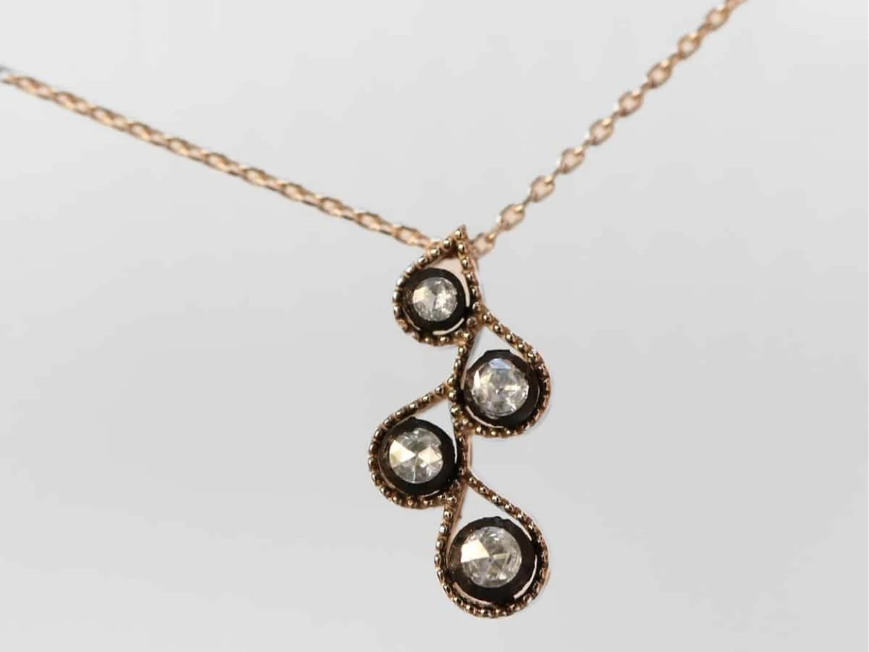 0,14 Karat Elmas Altın  Kolye