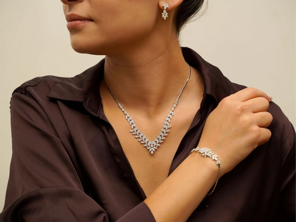 14 Ayar Altın Sıralı Yaprak Set