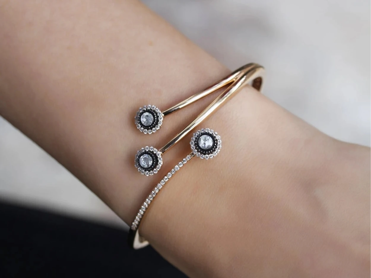 0,67 Karat Altın Pırlantalı Elmas Kelepçe Bilezik