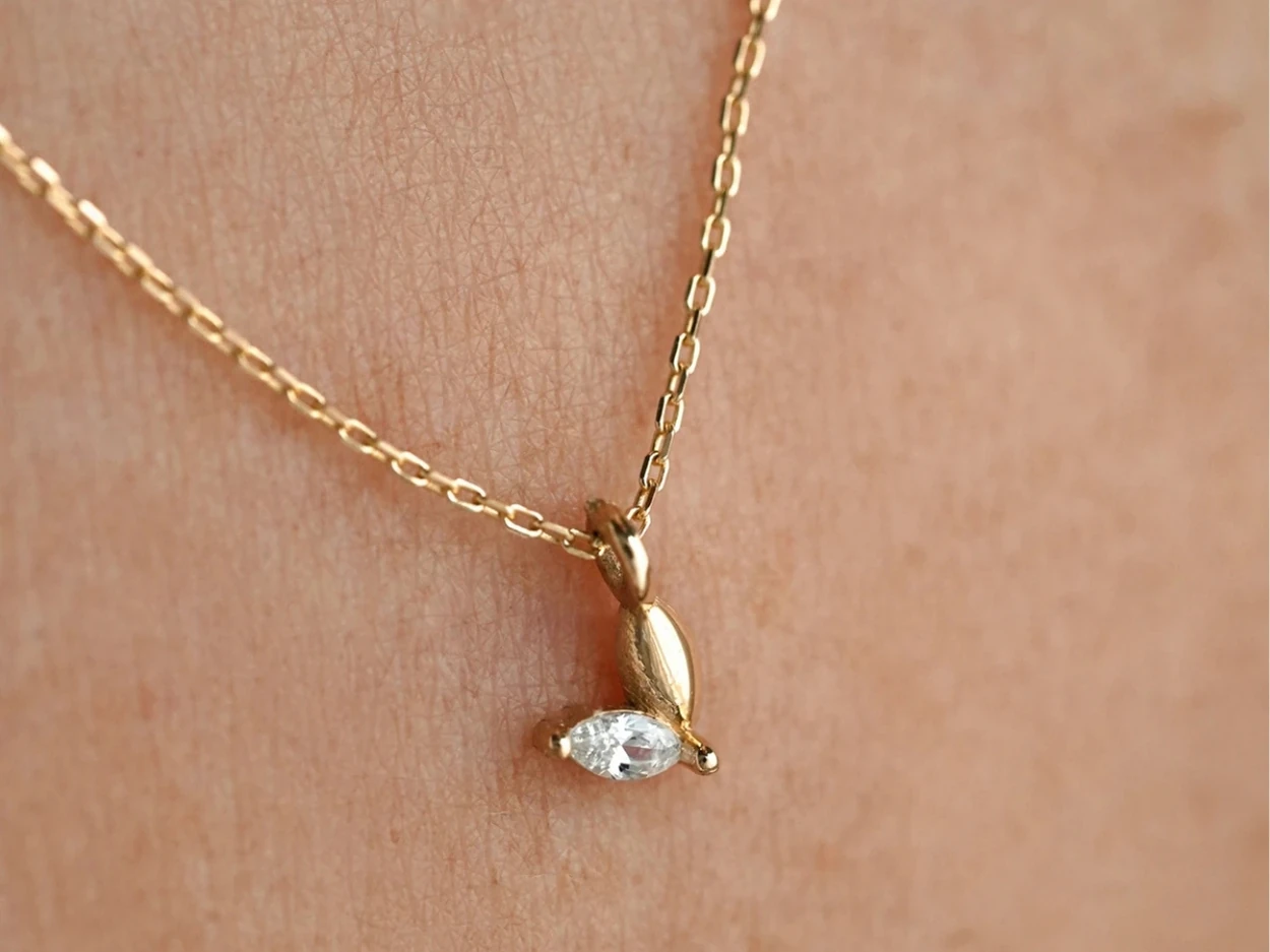 14 Ayar Altın Minimal Taşlı Kolye