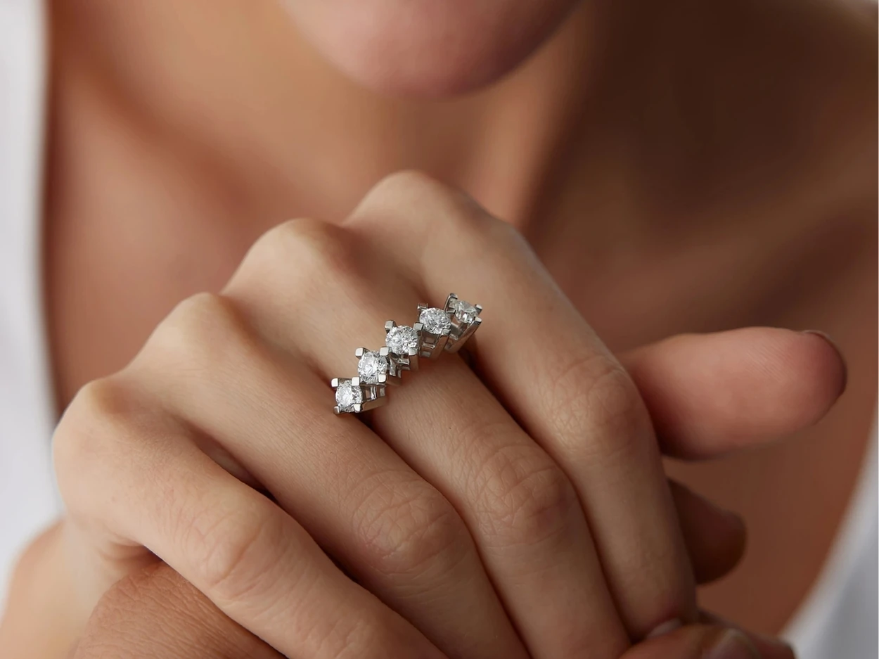 1,91 Karat Pırlanta Beştaş Yüzük