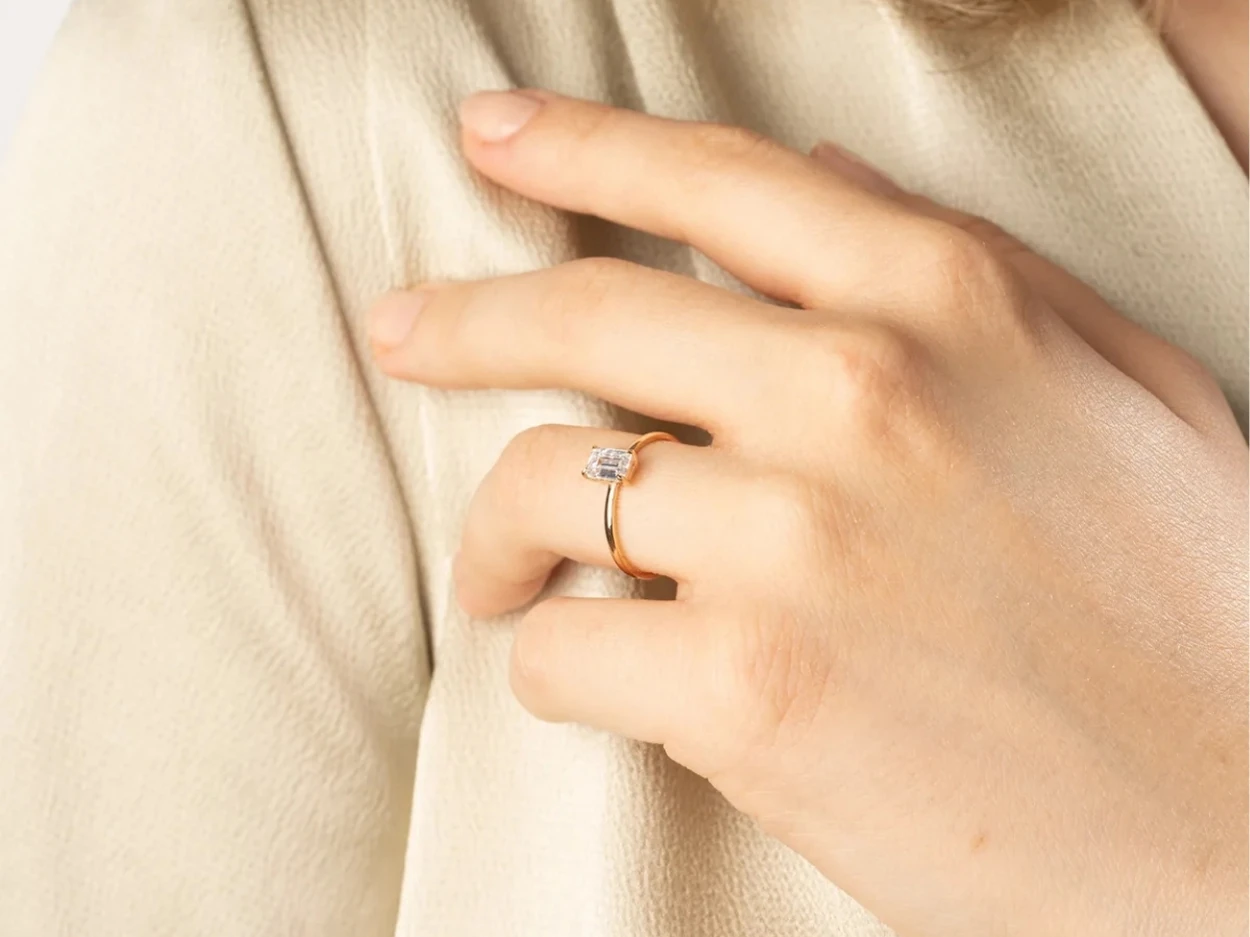 14 Ayar Altın Baget Tektaş Yüzük