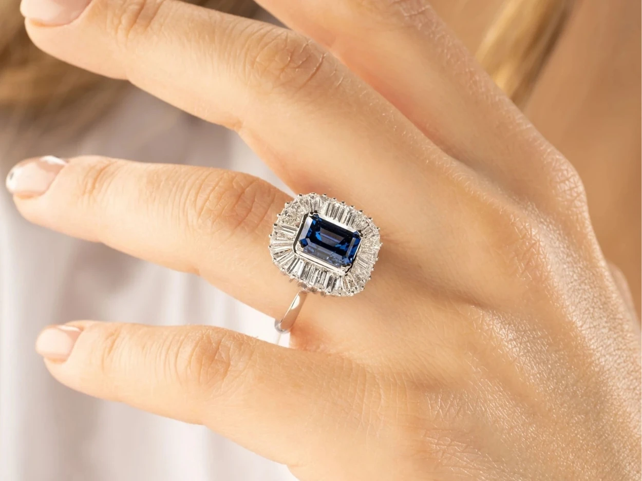 5,07 Karat Pırlanta Safir Yüzük