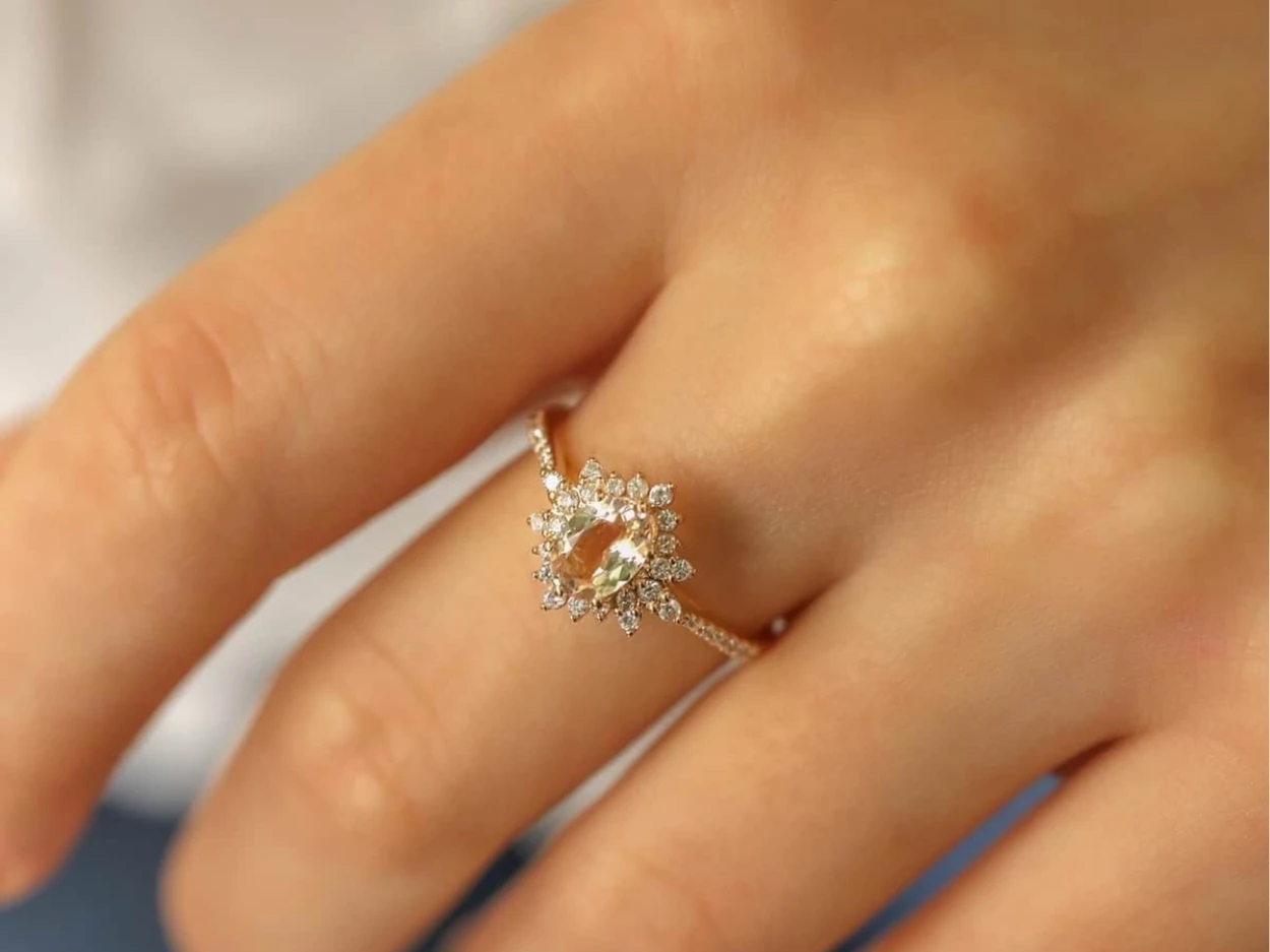 0,96 Karat Pırlanta Morganite Yüzük