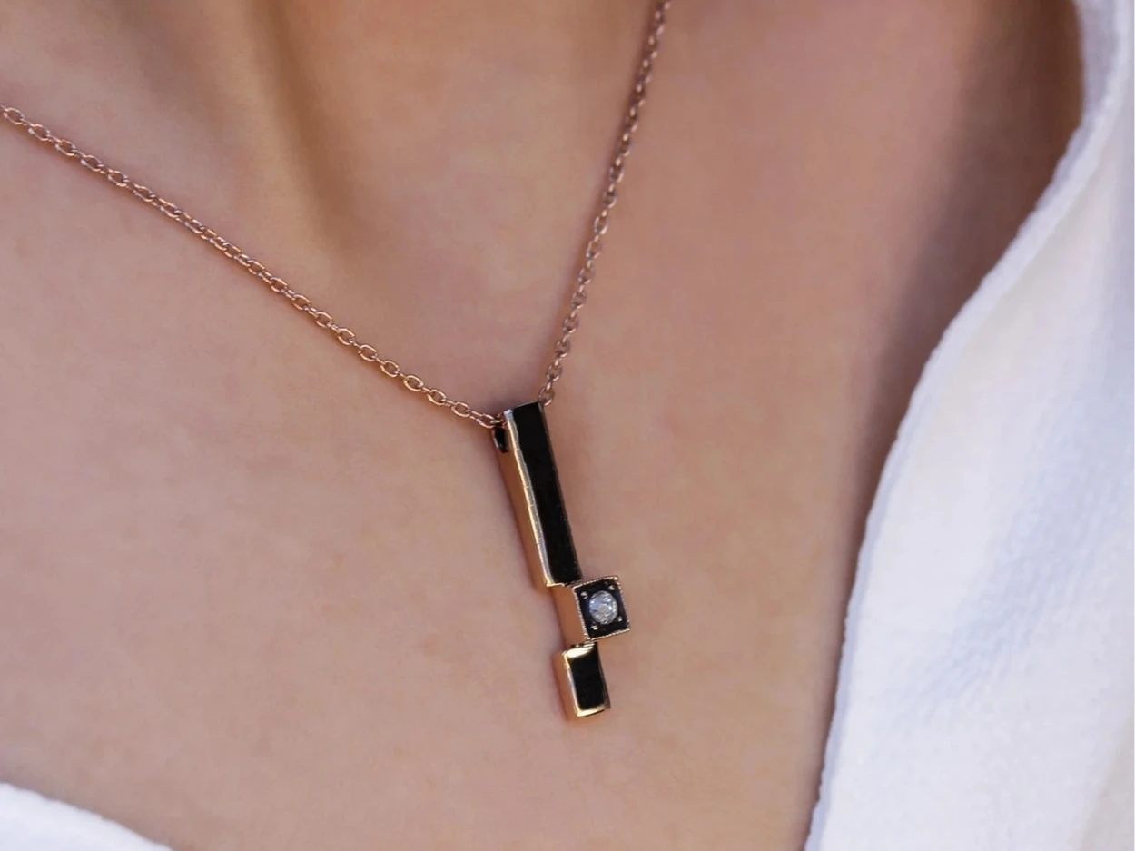 0,14 Karat Elmas Altın Kolye