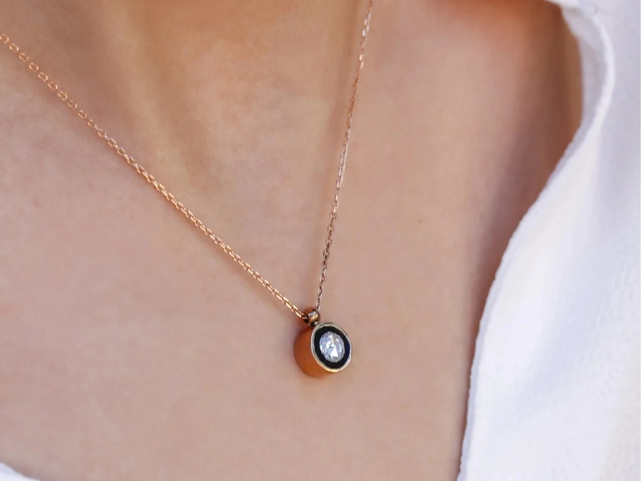 0,14 Karat Elmas Altın Kolye