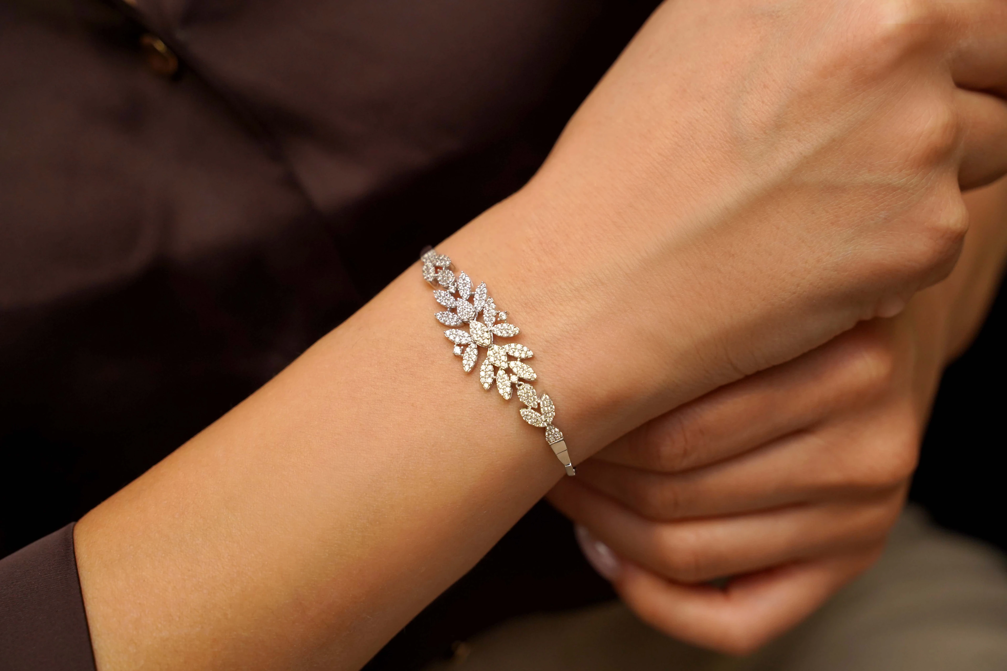 14 Ayar Altın Taşlı Bileklik