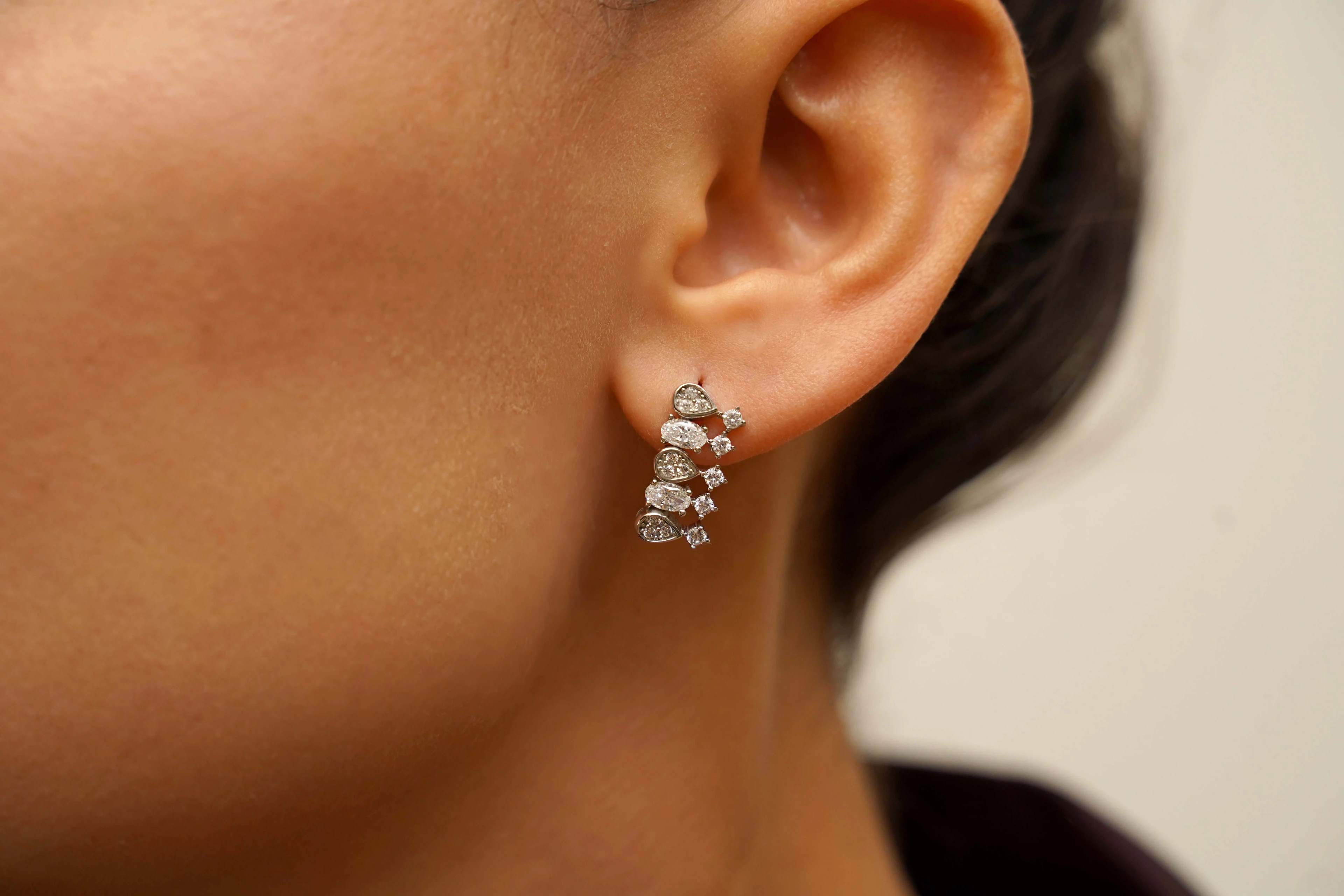 14 Ayar Altın Tasarım Küpe