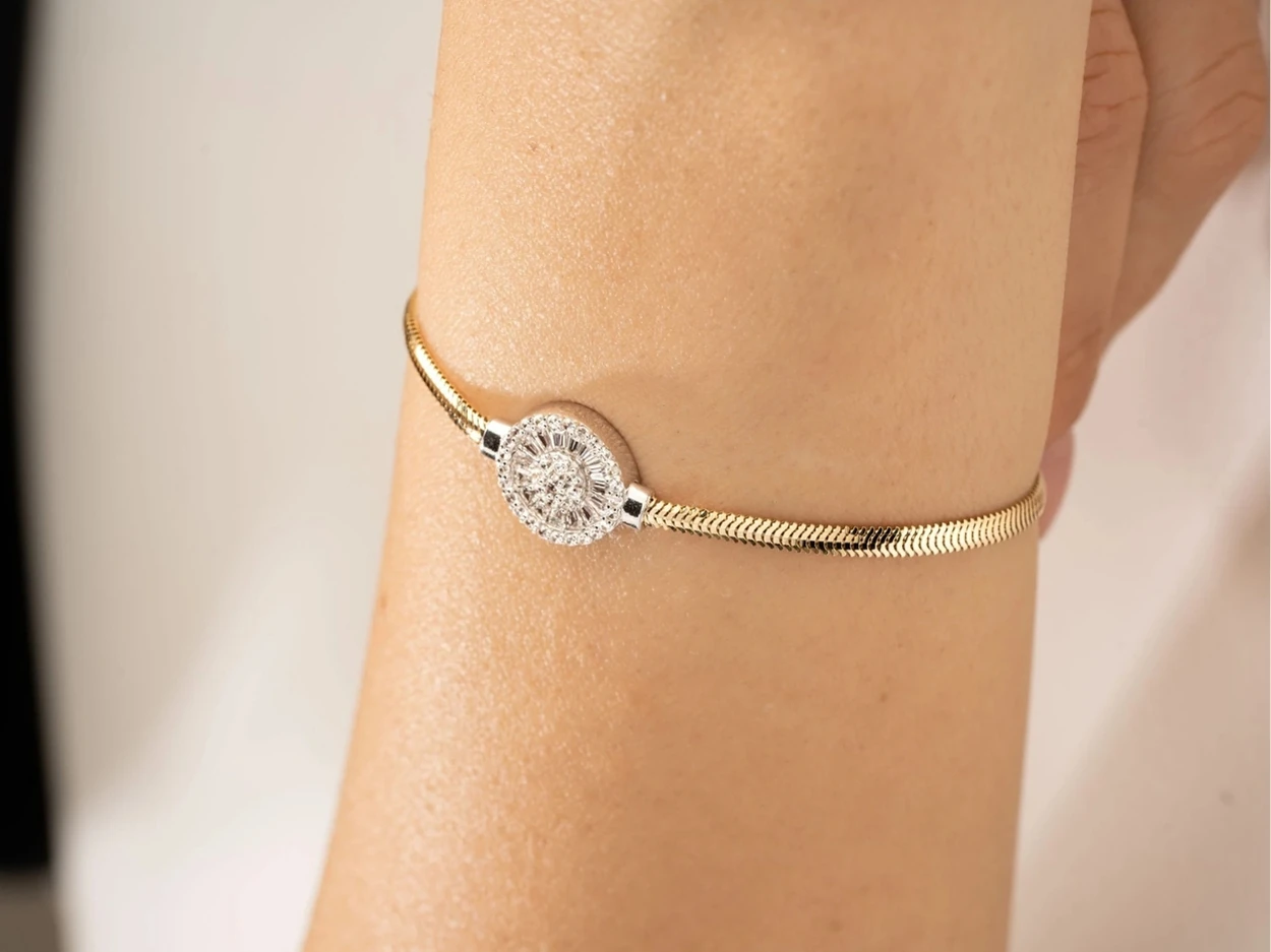 14 Ayar Altın Baget Taşlı Balık Sırtı Zincir Bileklik