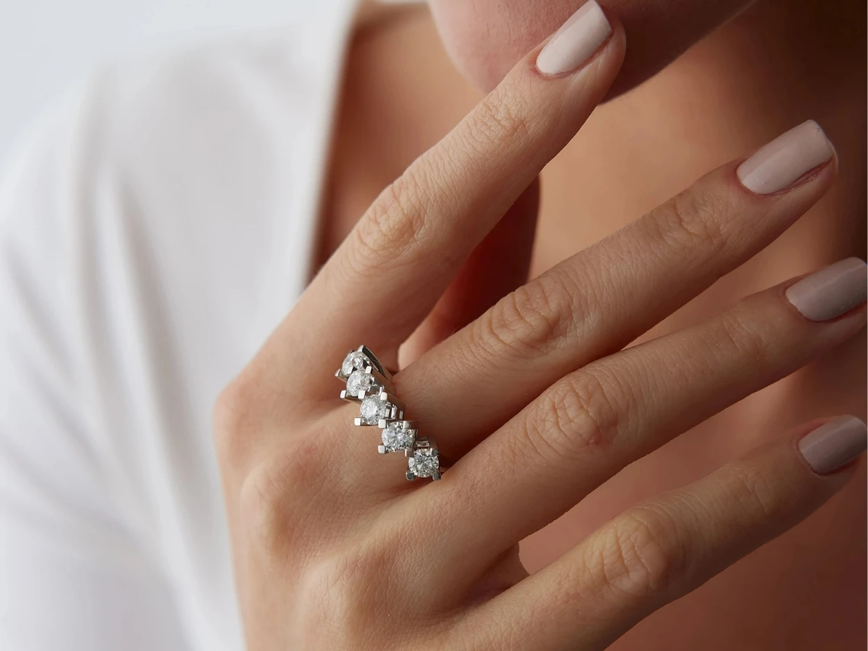 1,91 Karat Pırlanta Beştaş Yüzük