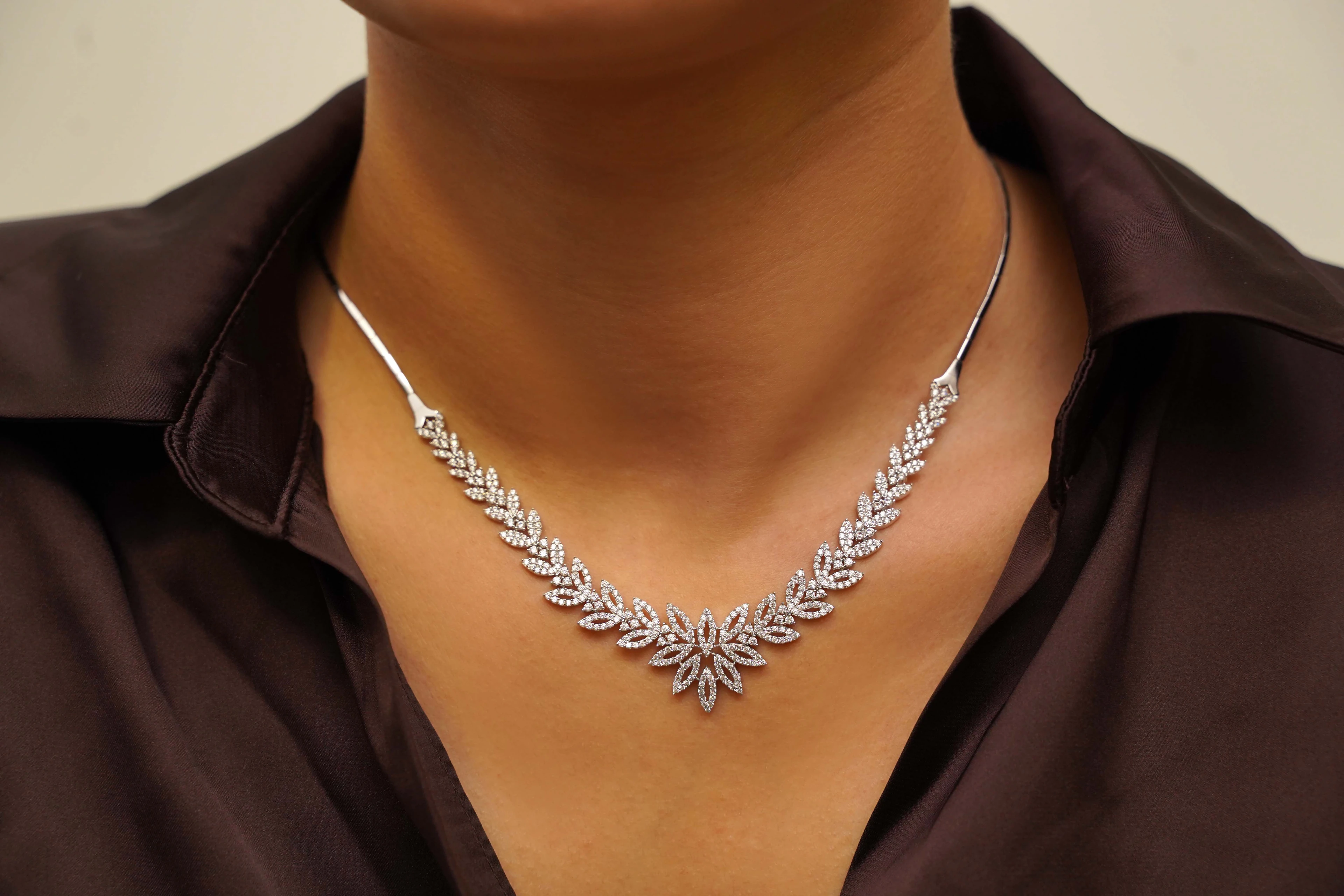 14 Ayar Altın Yaprak Model Gerdanlık