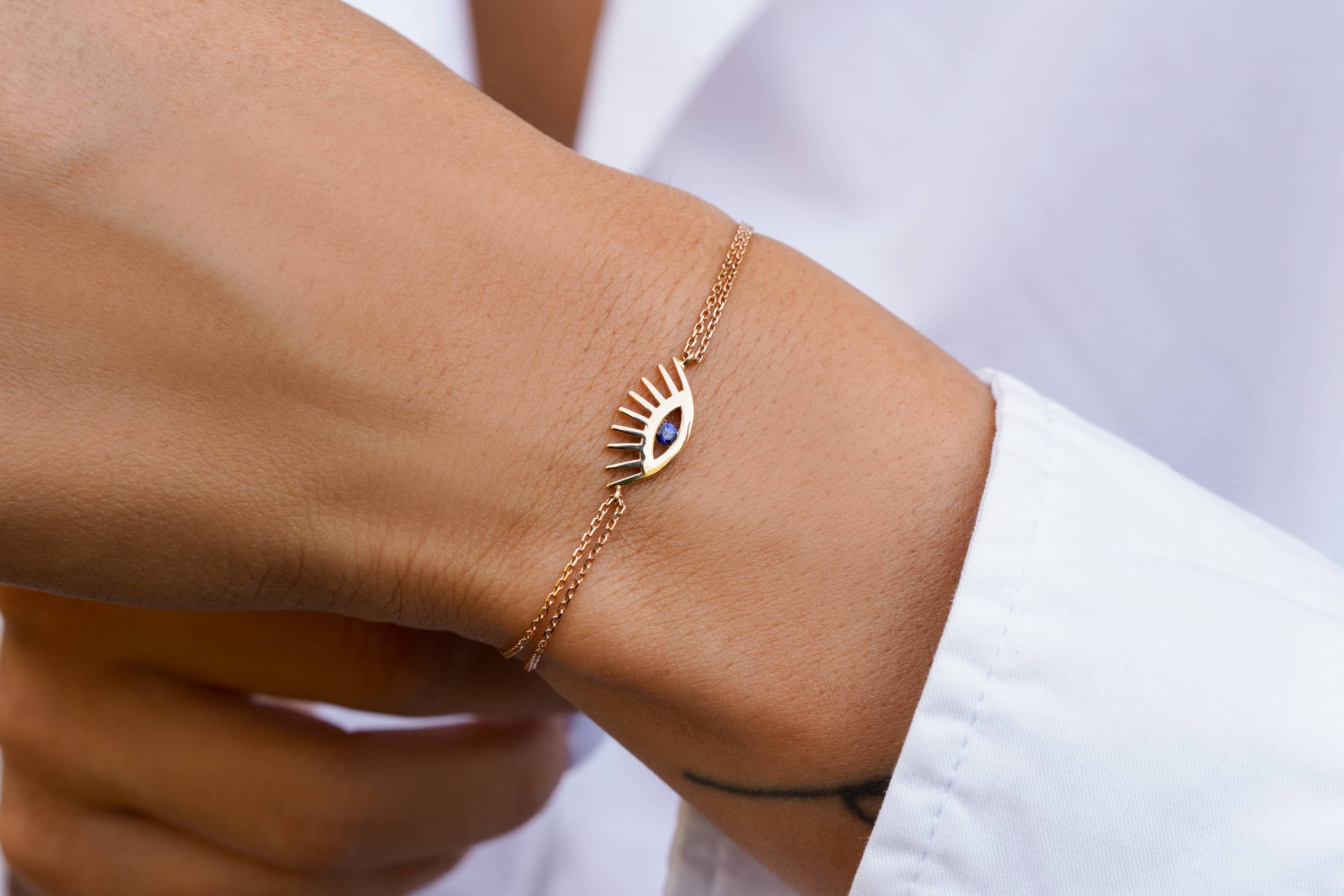 LYRA - 0.07 Karat Safir Göz Kolye