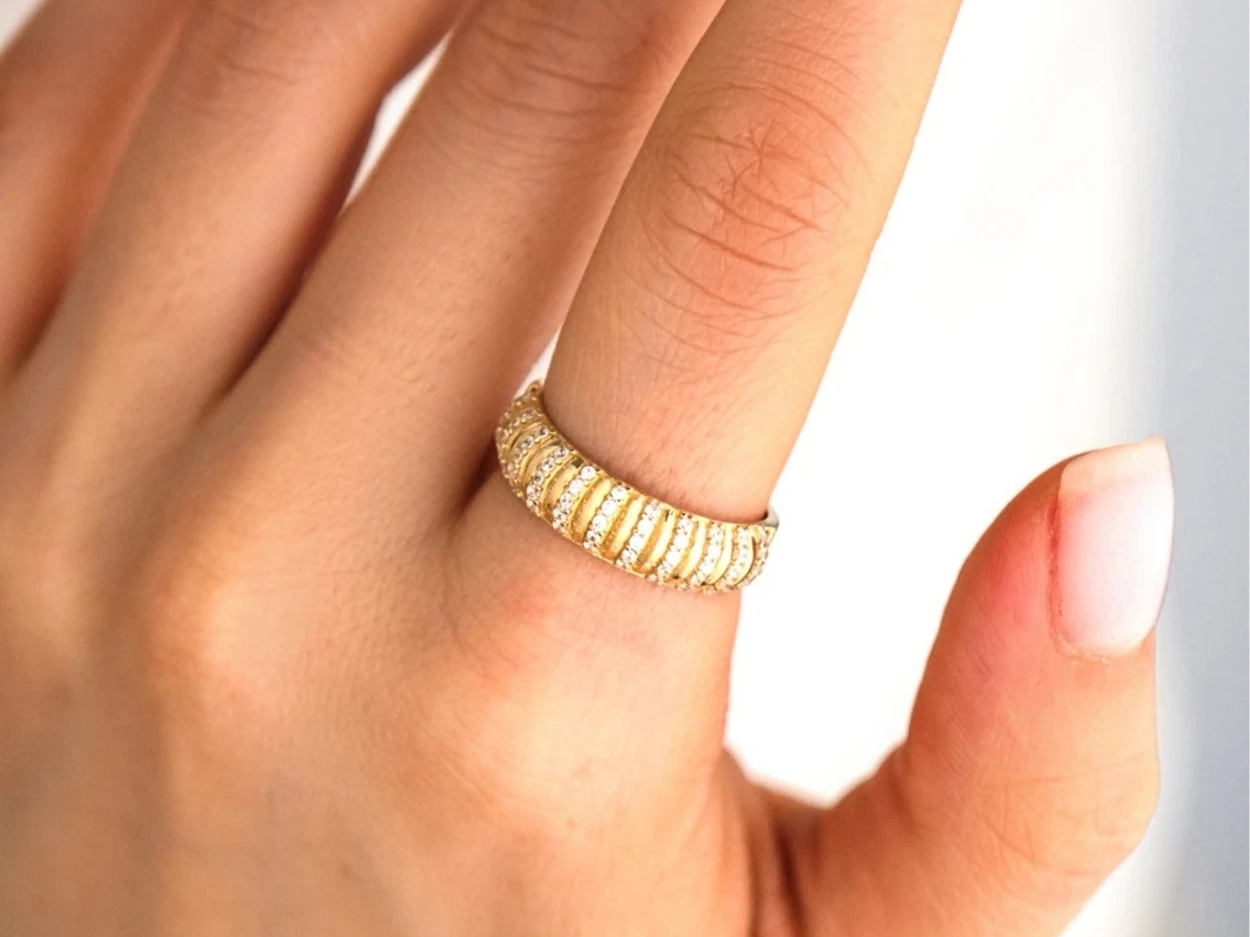 14 Ayar Altın Taşlı Yüzük