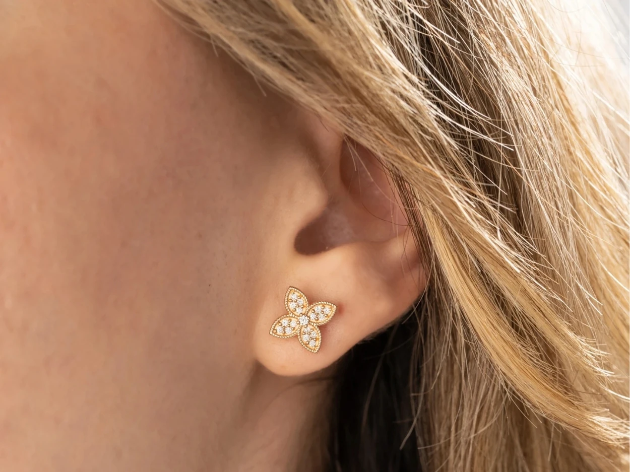 0,24 Karat Altın Pırlanta Tasarım Küpe