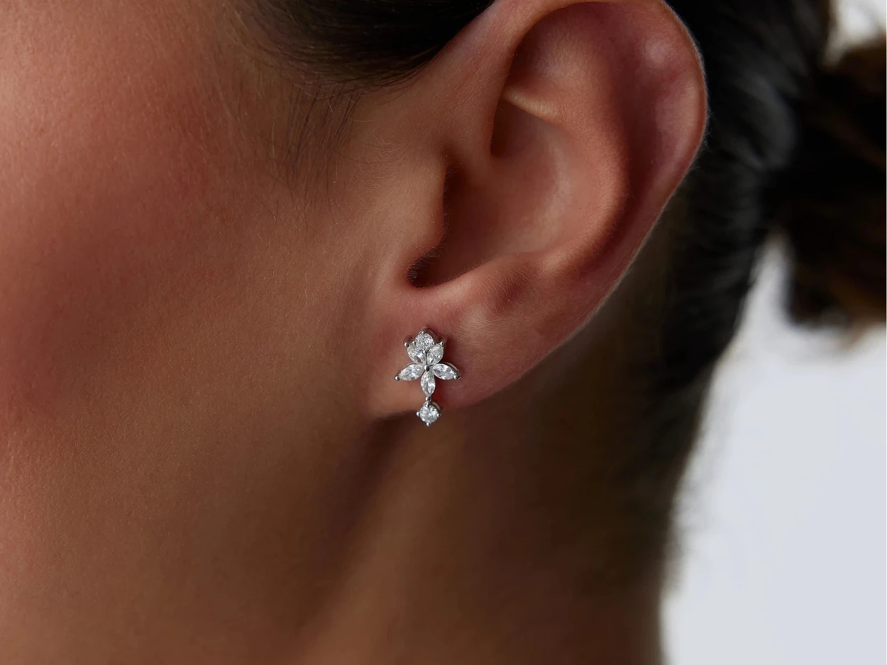 0,76 Karat Tasarım Pırlanta Küpe