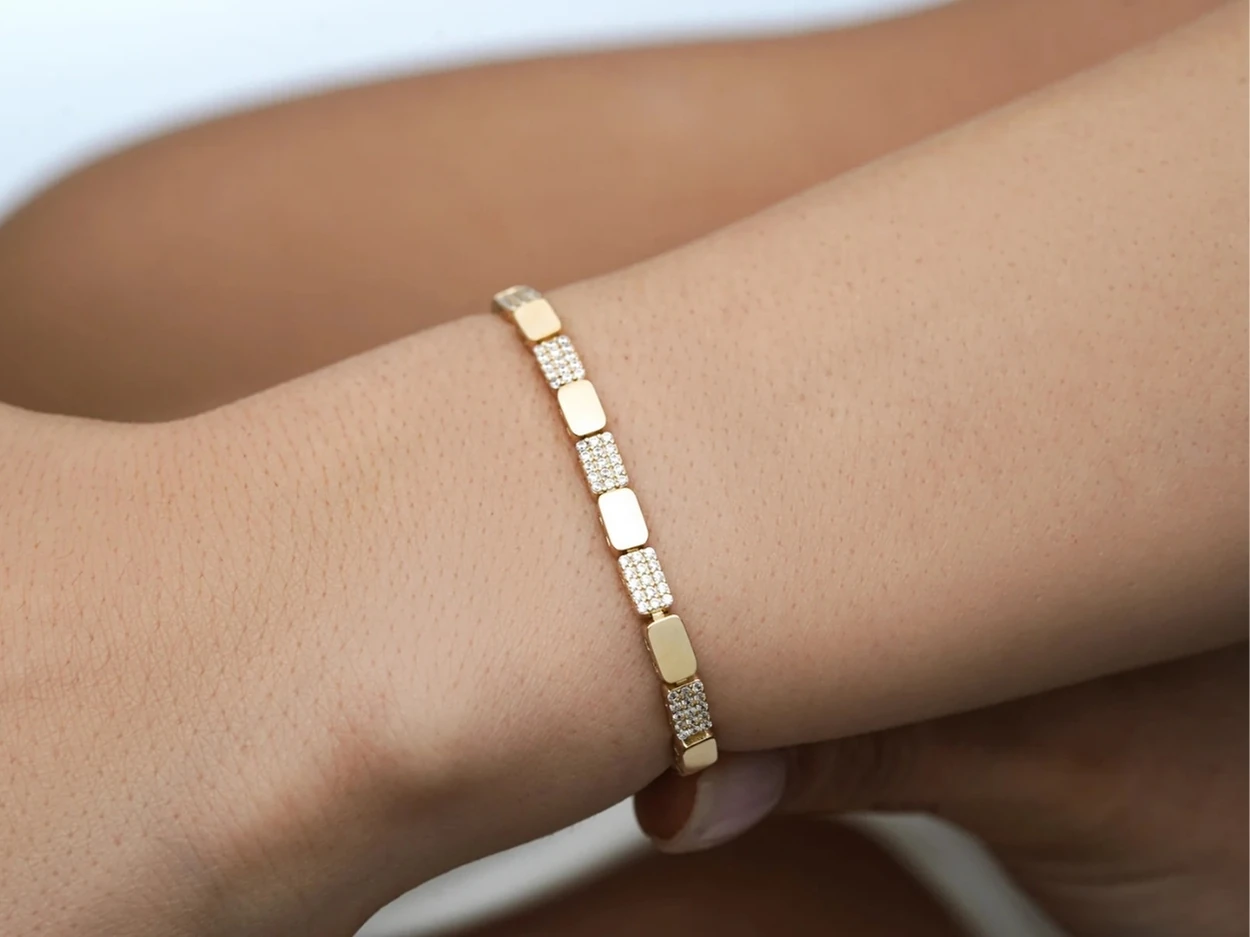 14 Ayar Altın Taşlı Füzyon Bileklik