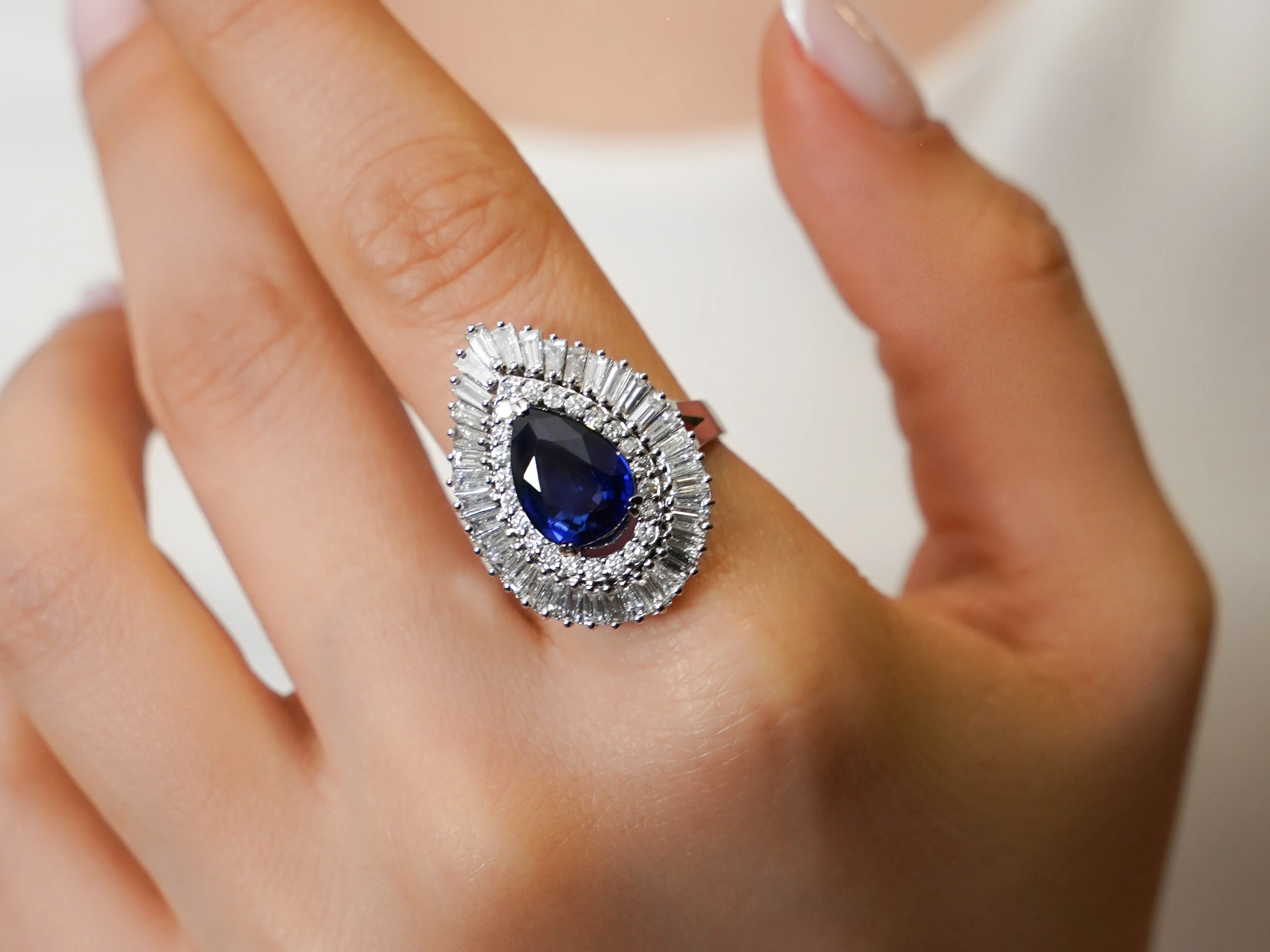 4,90 Karat Safir Pırlanta Yüzük