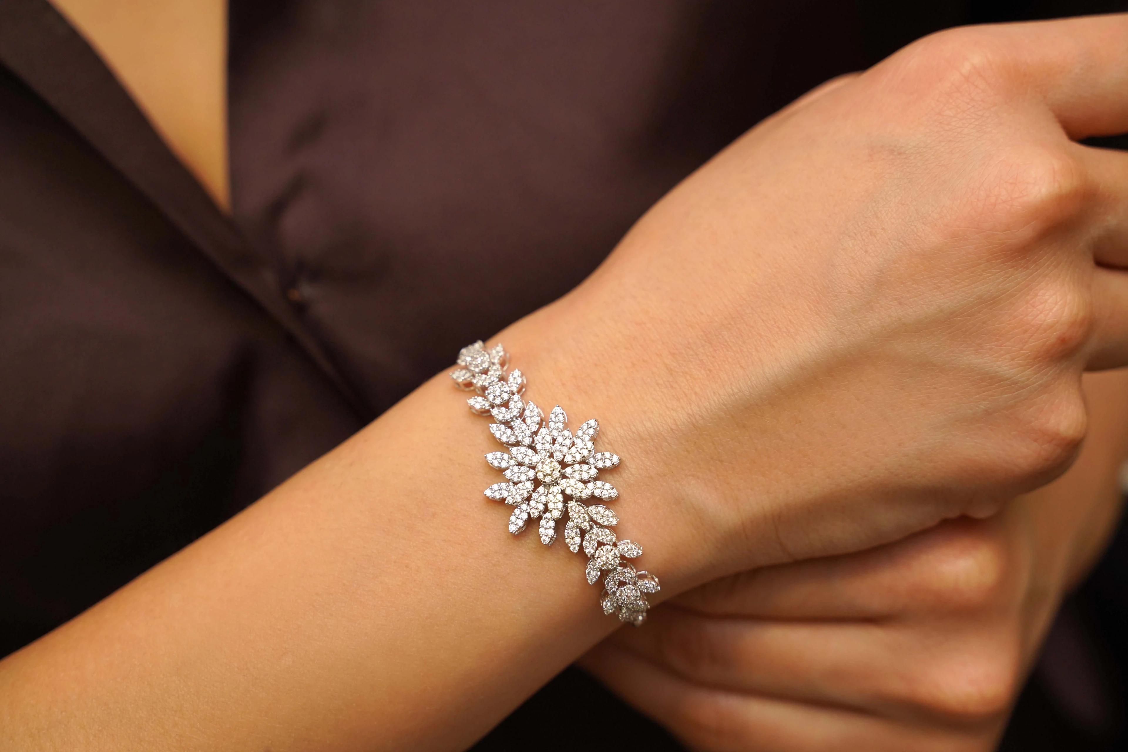 14 Ayar Altın Yaprak Model Bileklik