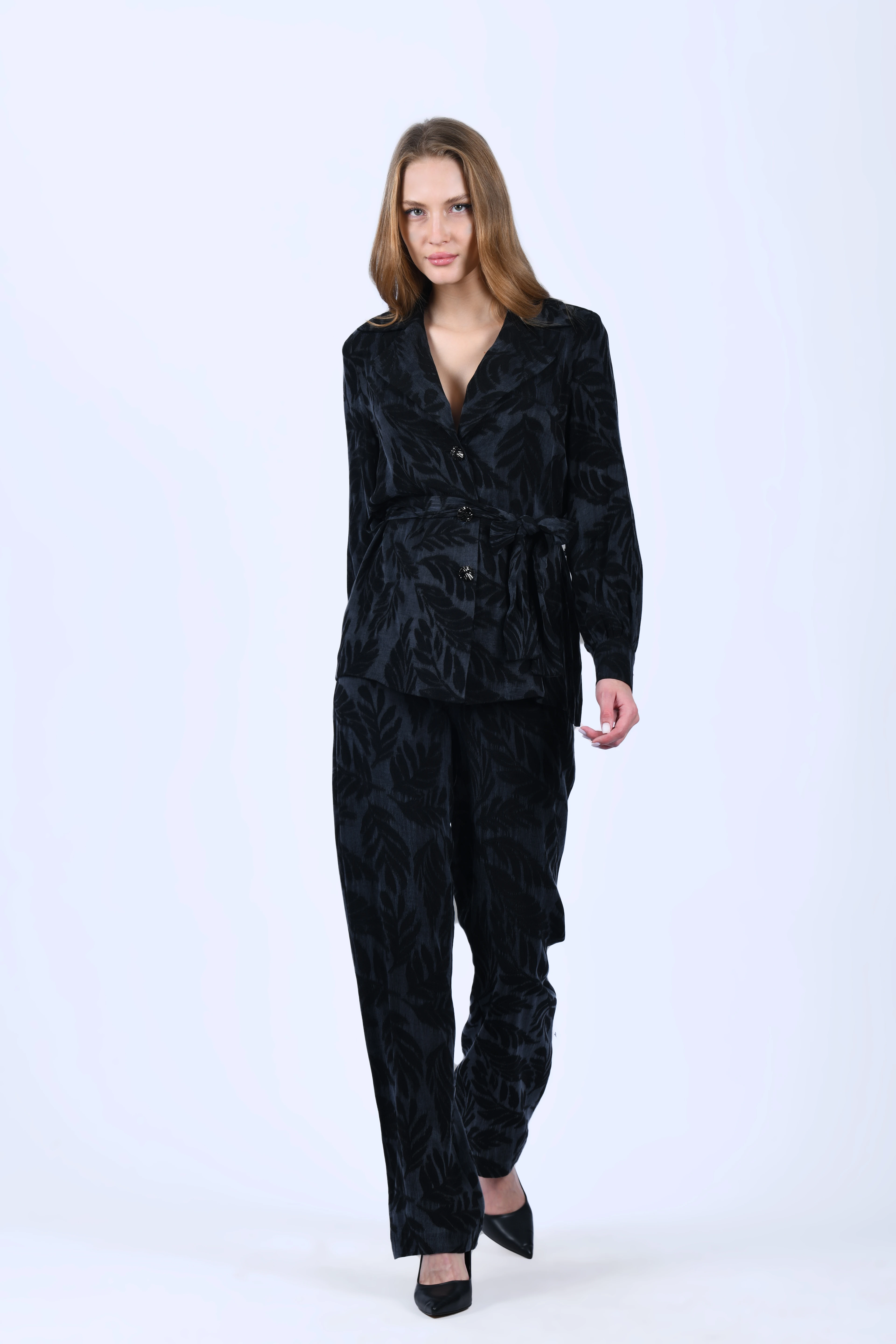 Siyah Desenli Kuşaklı Ceket - QC96