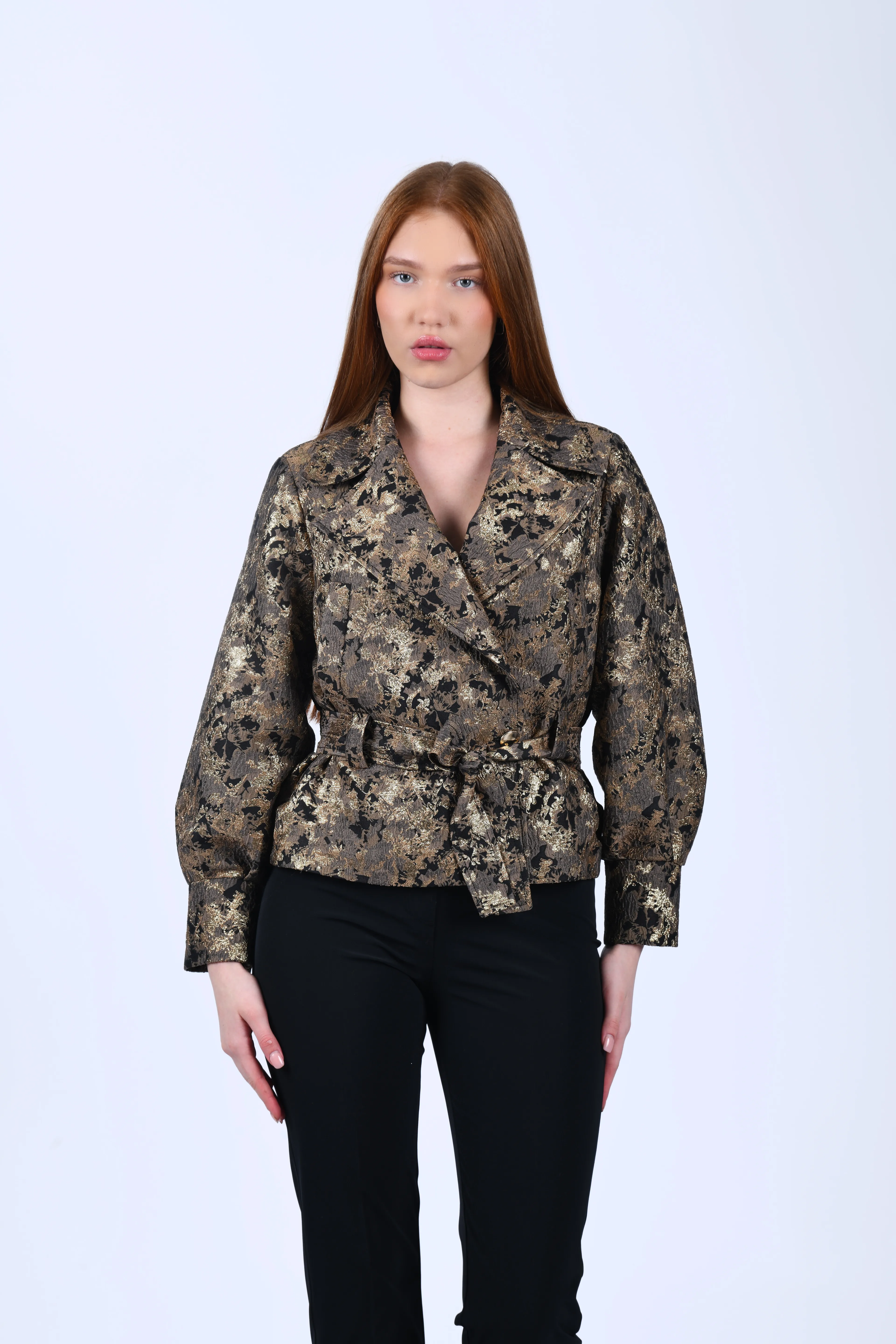 Siyah Dokulu Desenli Crop Kesim Ceket - QC99