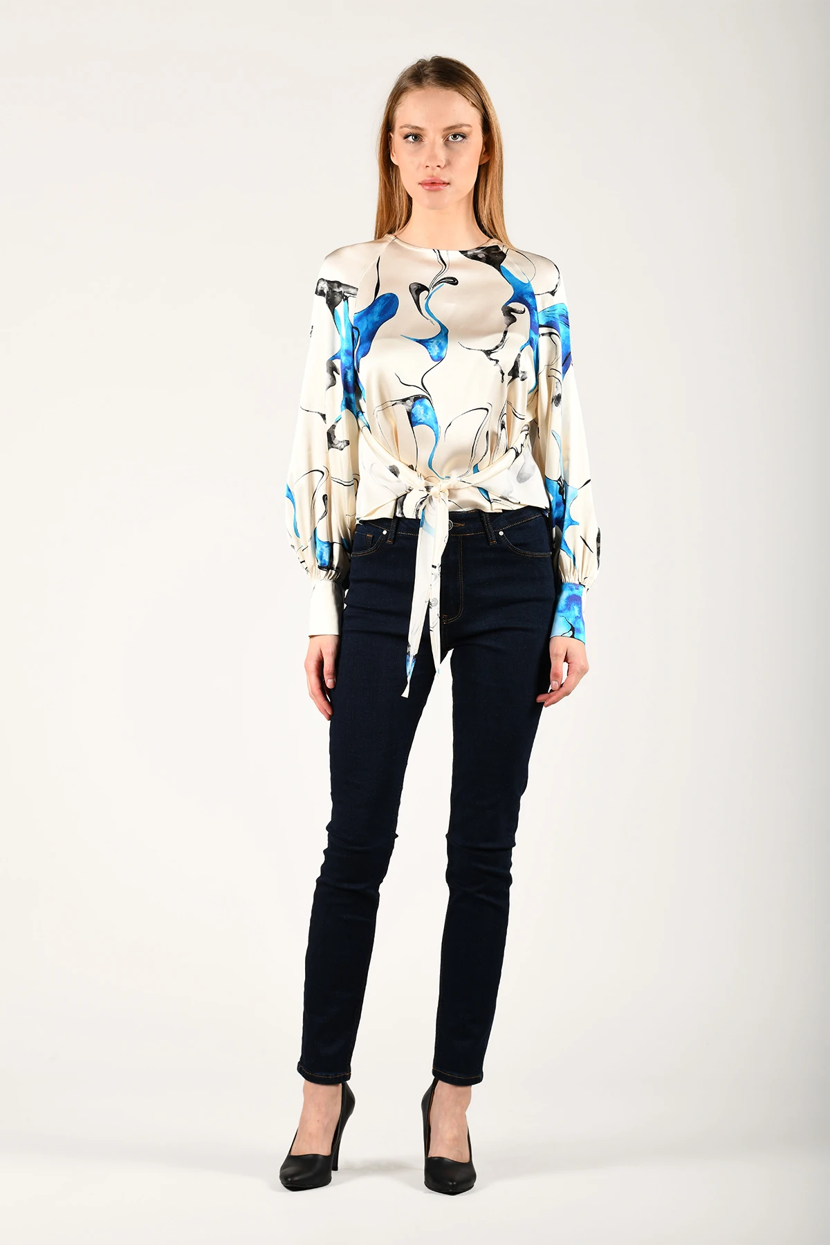 Mavi Desenli Belden Bağlamalı Bluz - QB161