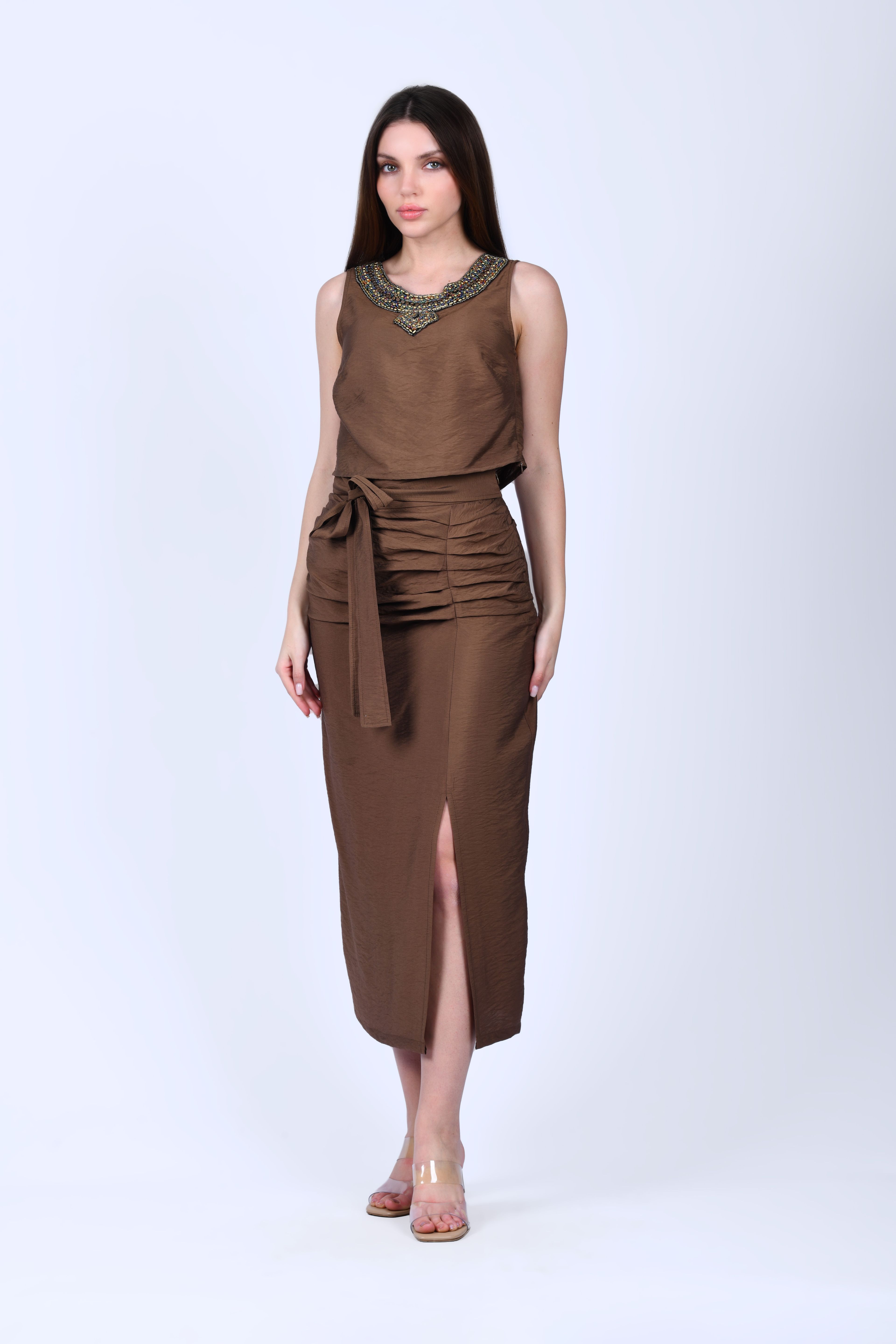 Kahve Yakası Nakışlı Crop Bluz - QB186